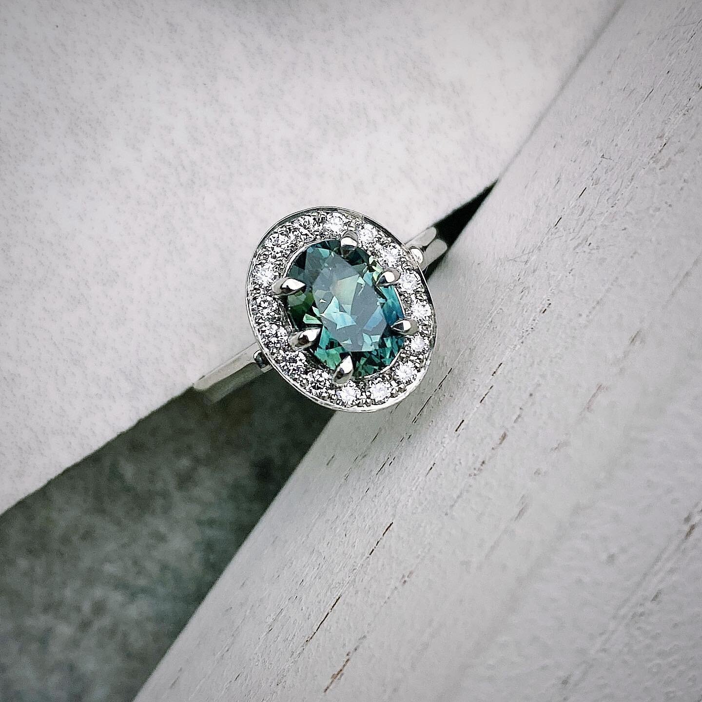 One to save for the teal sapphire crew!

#iykyk #tealsapphire #futureheirlooms #irishcraft #bespokejewellery #sealovers #divein #engagementringinspo #haloringinspo