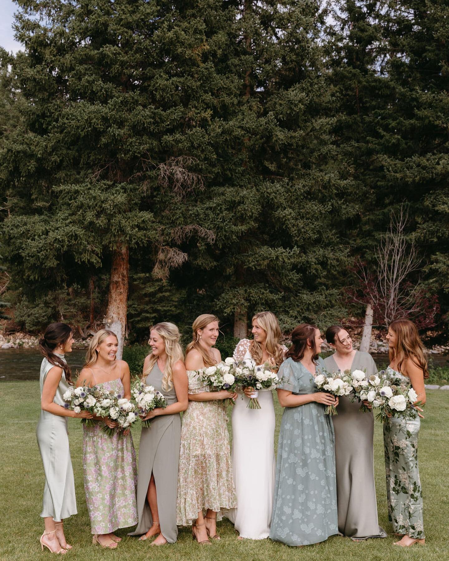 Garden party is a theme for 2024 and my inner florist squeals with joy. I love natural weddings that feel garden grown and remind me of how flowers grow wild &amp; free. No conforming to a specific curve or height, not packed into a ball, just doin t