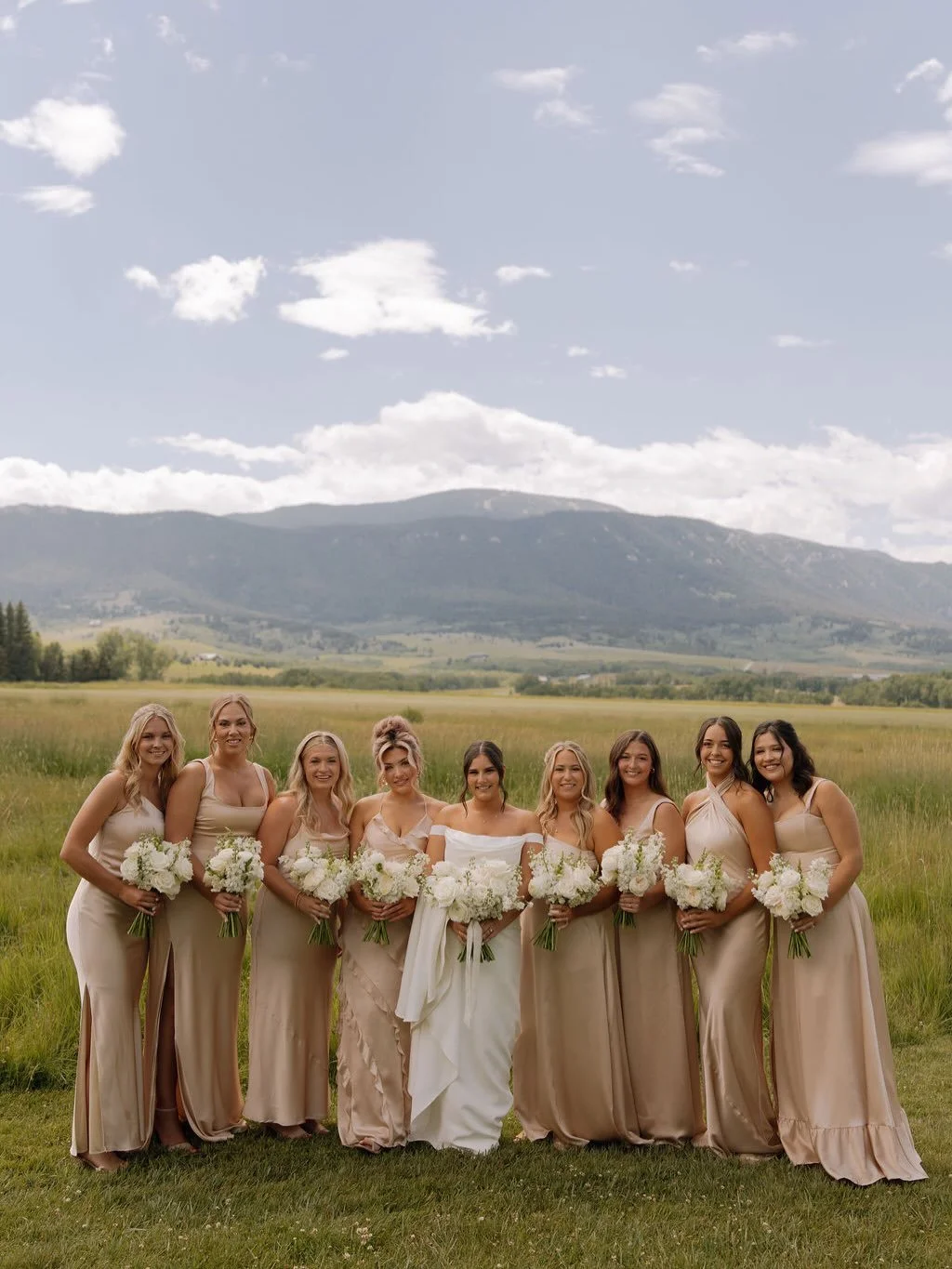 There are seasons when we meet clients who feel aligned beyond aesthetics.  An energy, a vision and an enthusiasm that feels good from the very start!  The kind where you could just squeeze them like an old friend.  Then add in a stellar vendor team 