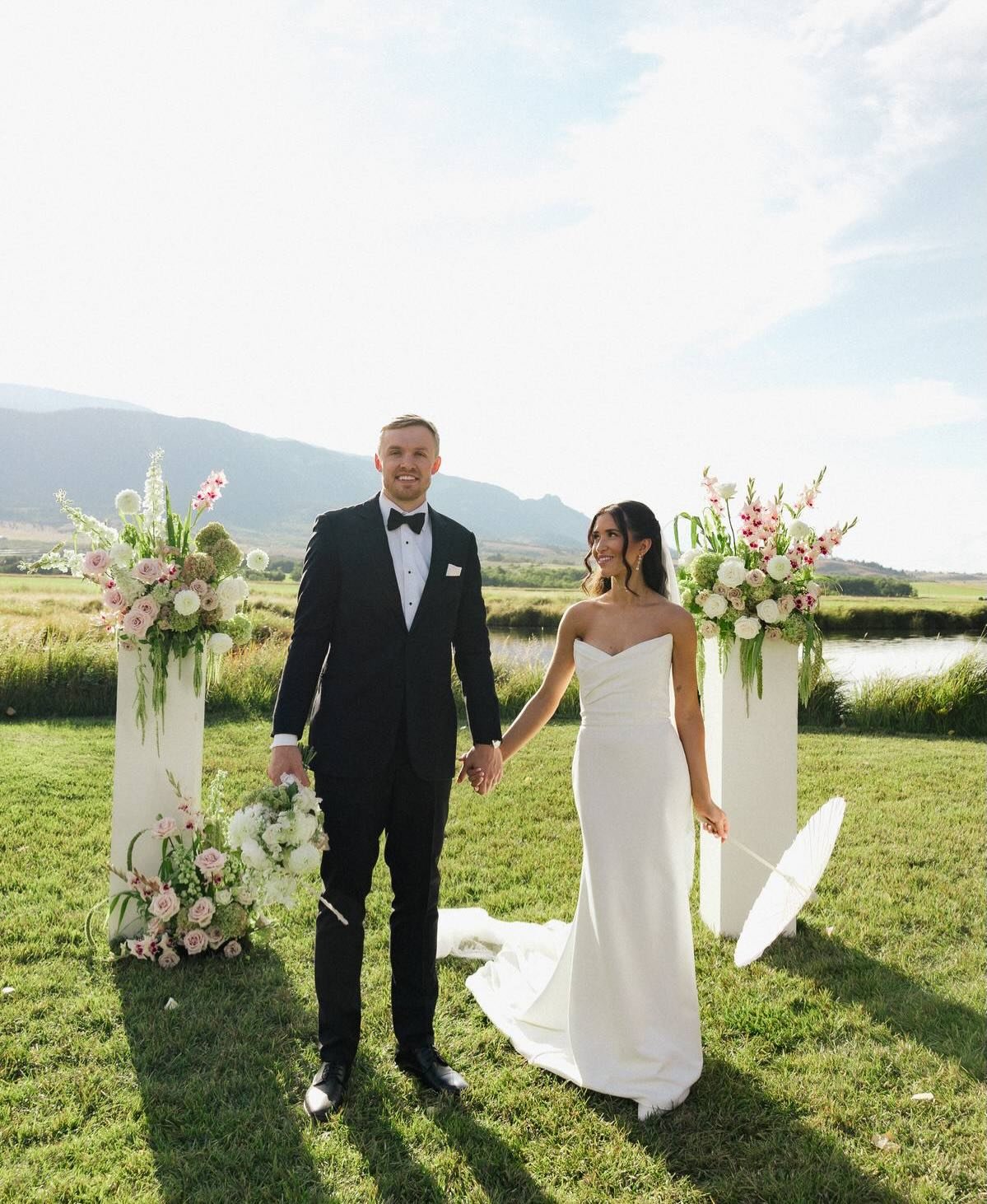 Oh man. What do we even say about you two?  Julianna walked into our studio with an effortless charm that felt genuine and thoughtful. (Just like her wedding choices - wink wink Jordan). We had so much fun working with you last season and feel so gra