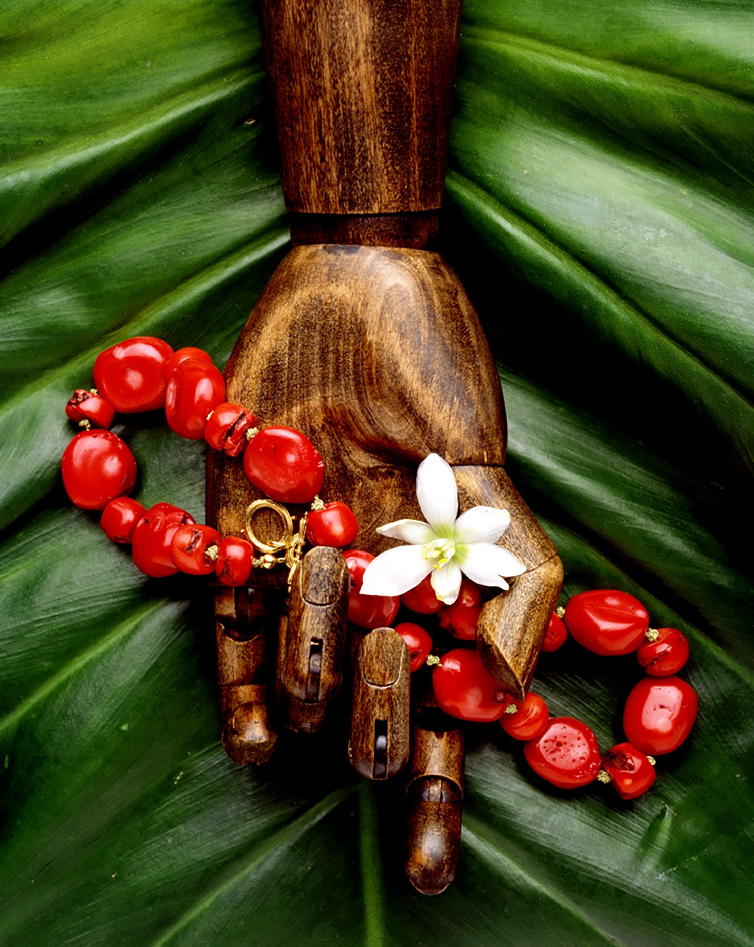 Hand&Beads&TropLeaf1.jpg