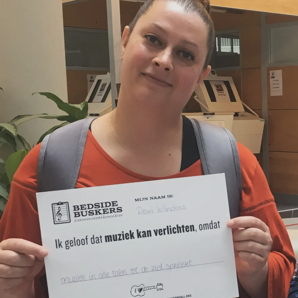 DEWI WANDERS ‘Ik geloof dat muziek kan verlichten, omdat muziek in alle talen tot de ziel spreekt.’