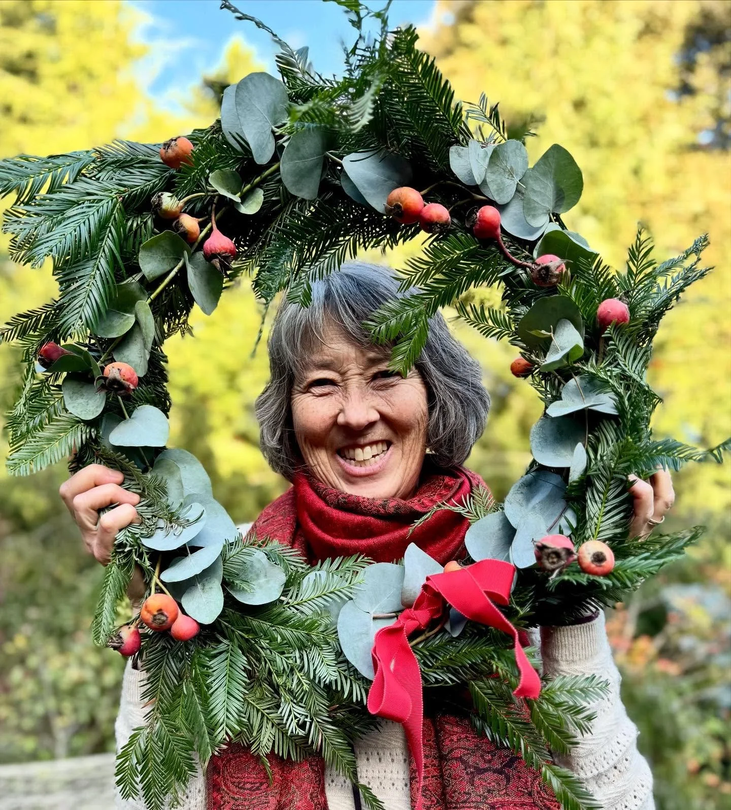 A festive wreath-making party to kickstart the holiday season!