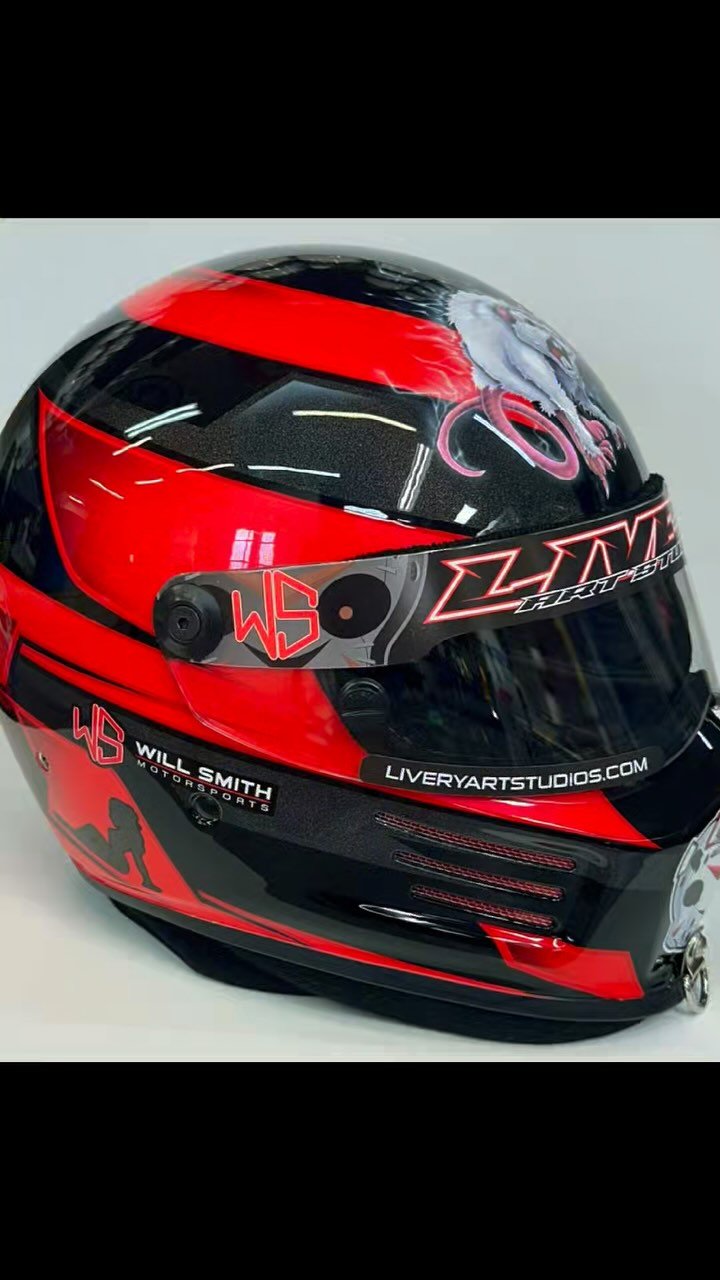 @willsmithmotorsports @pdraracing @sptoolsusa @simpsonraceproducts @indasausa
#airbrush #paintedhelmets #custompaint #artist #airbrushhelmet #race #racehelmet #liveryartstudios @marathonspraybooths @satausainc @jtape_official @dynabrade_auto @ameri