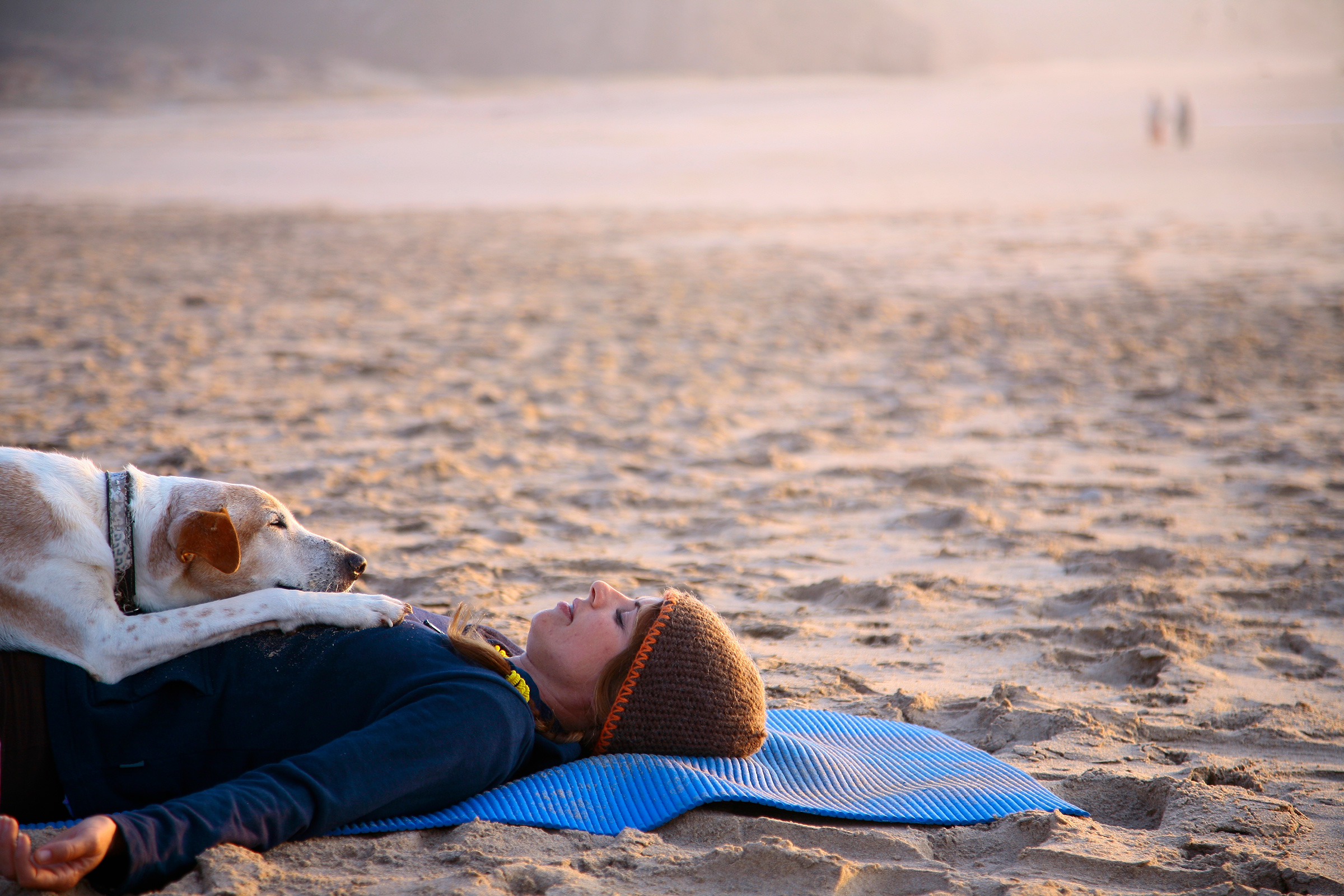 Yoga-on-Beach-VI.jpg