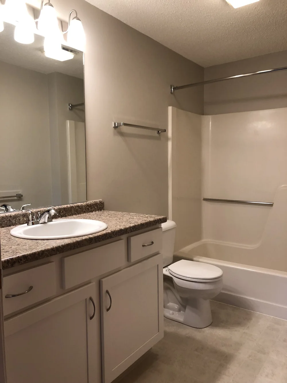 Parkwood — Parkwood & Park Place Apartments 681 Park Avenue \ Keene, NH