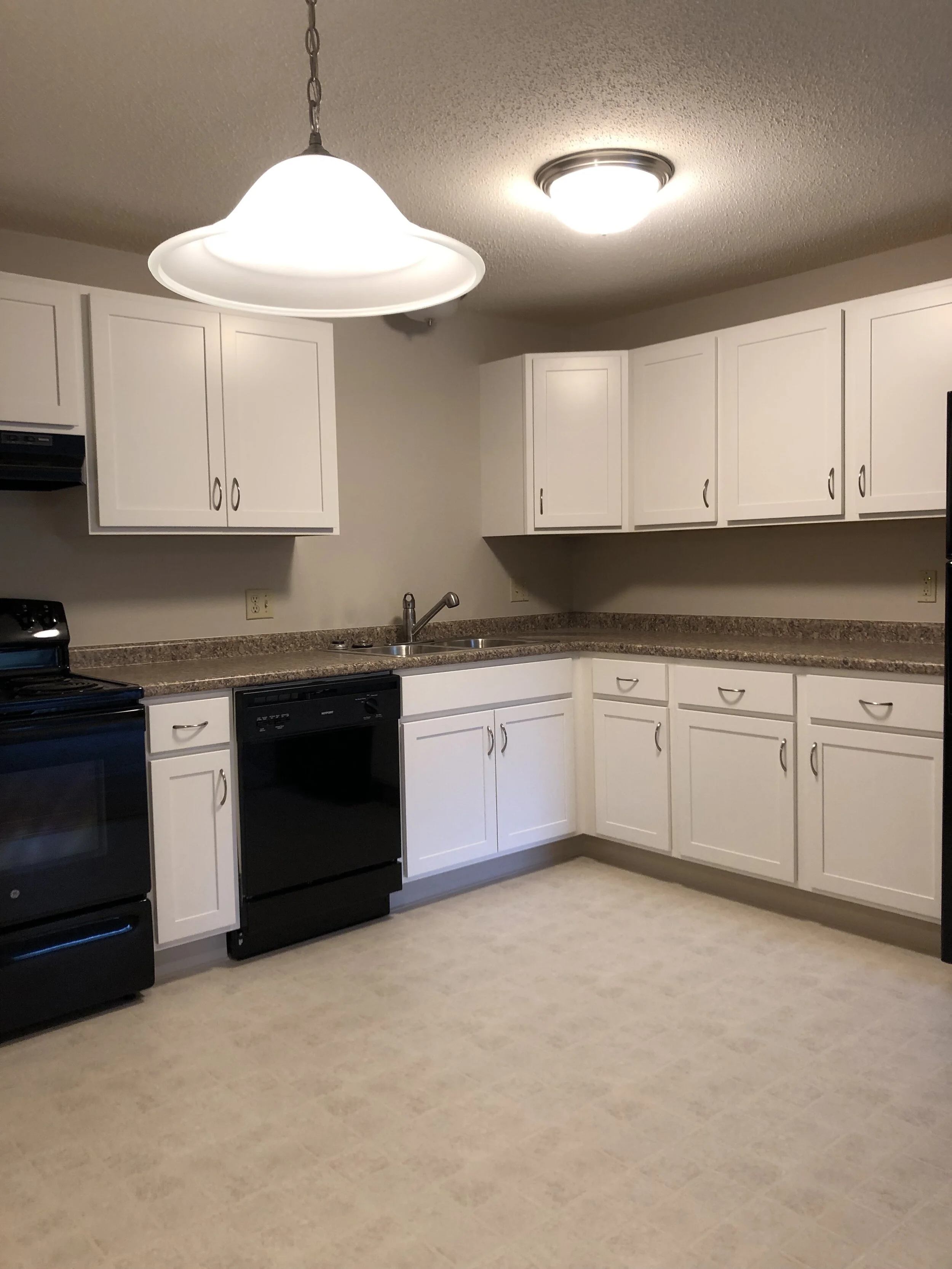 Parkwood — Parkwood & Park Place Apartments 681 Park Avenue \ Keene, NH