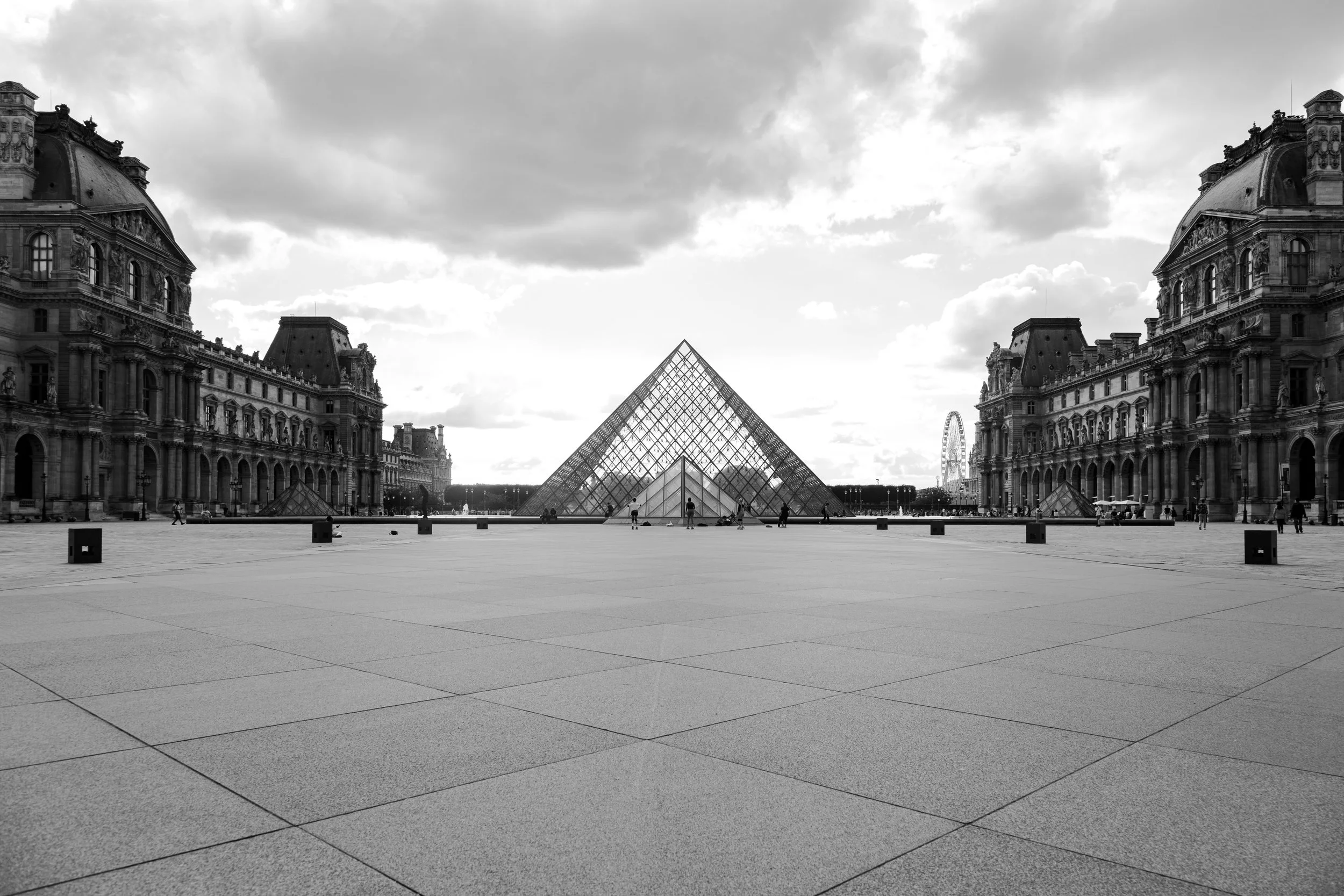The Mona Lisa Heist in Paris: When Art, Intrigue, and Law Collide