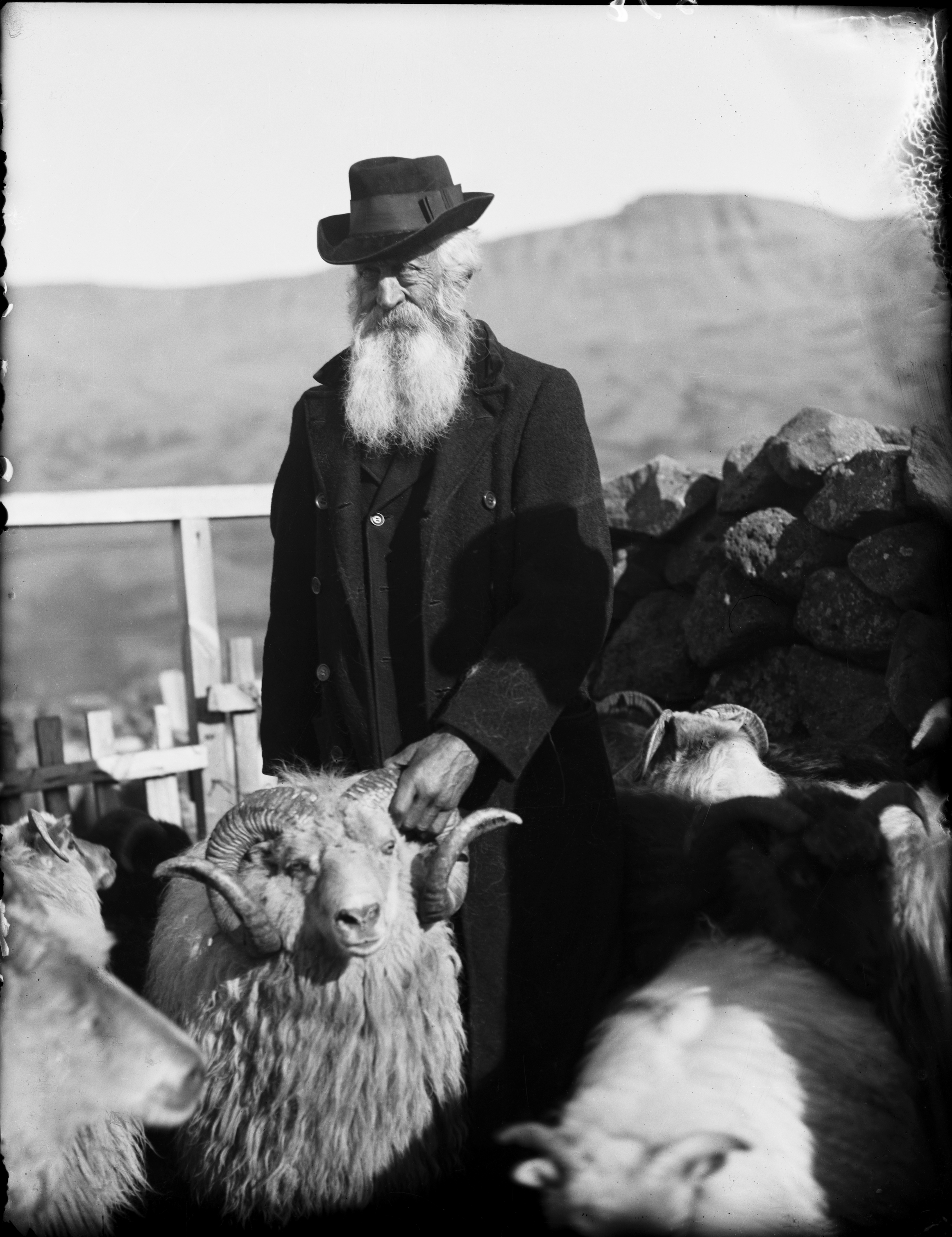 Screenshot 2020-05-05 at 22.19.47.png