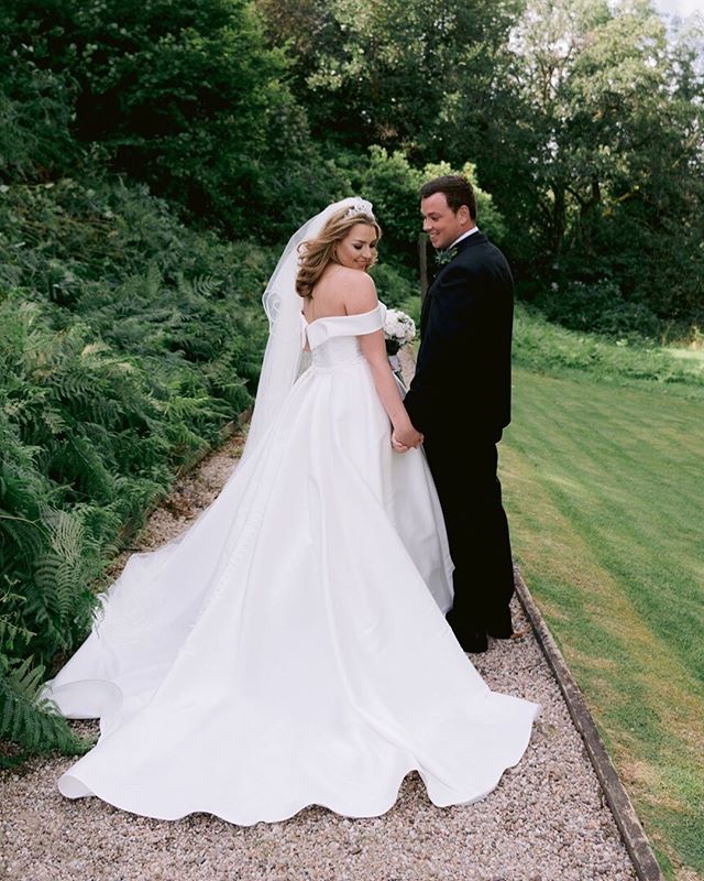 Francesca + Jonathan ❤️ #gleddochhousehotel #glasgowweddingphotographer #tuxedowedding #tuxedo #weddingdress #imgettingmarriedthisyear #2020wedding #justmarried