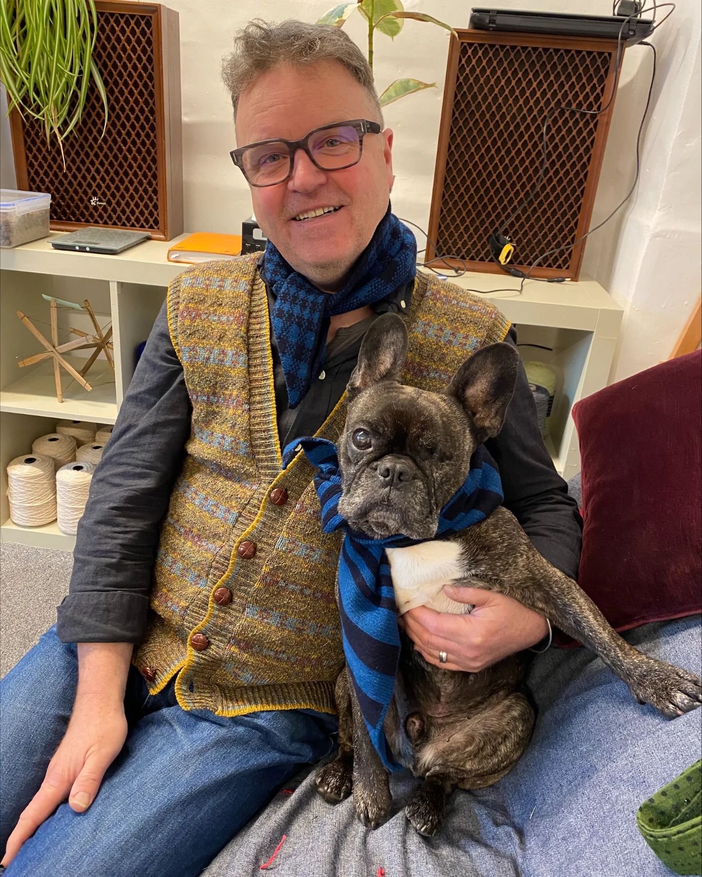 Our new neckerchiefs have been getting a lot of love recently which is amazing and I can see why!!
.
James from @pickoneweave ordered the check and stripe in a custom colourway and how good do they look! Expertly modelled 😍😍 dog bandanas on the way