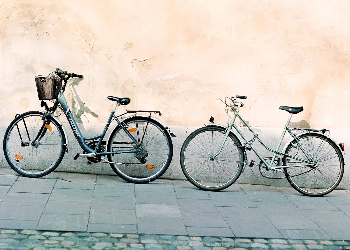 create visual content when away