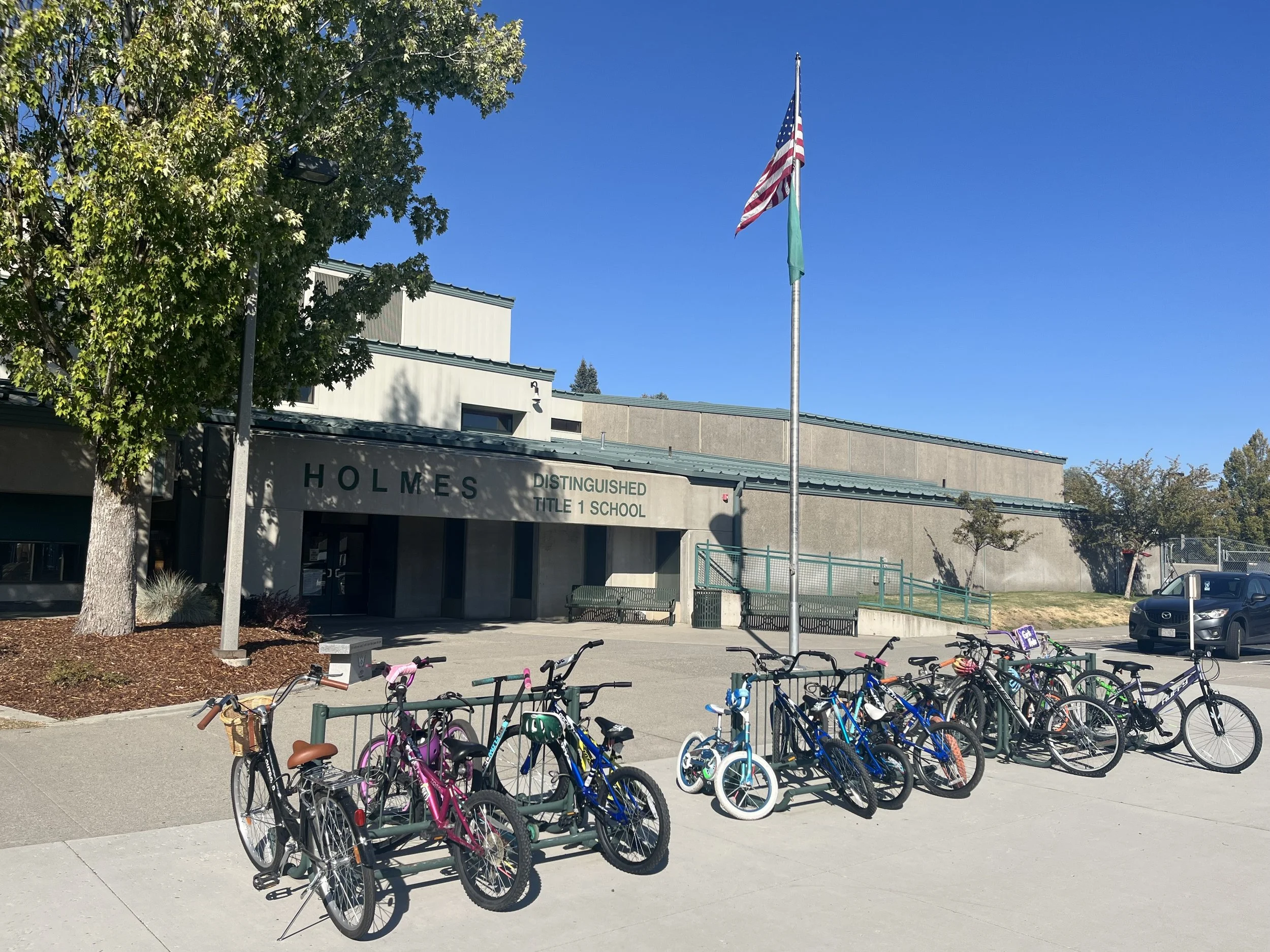 river-city-youth-bike-bus-parked-bikes-spokane.jpg
