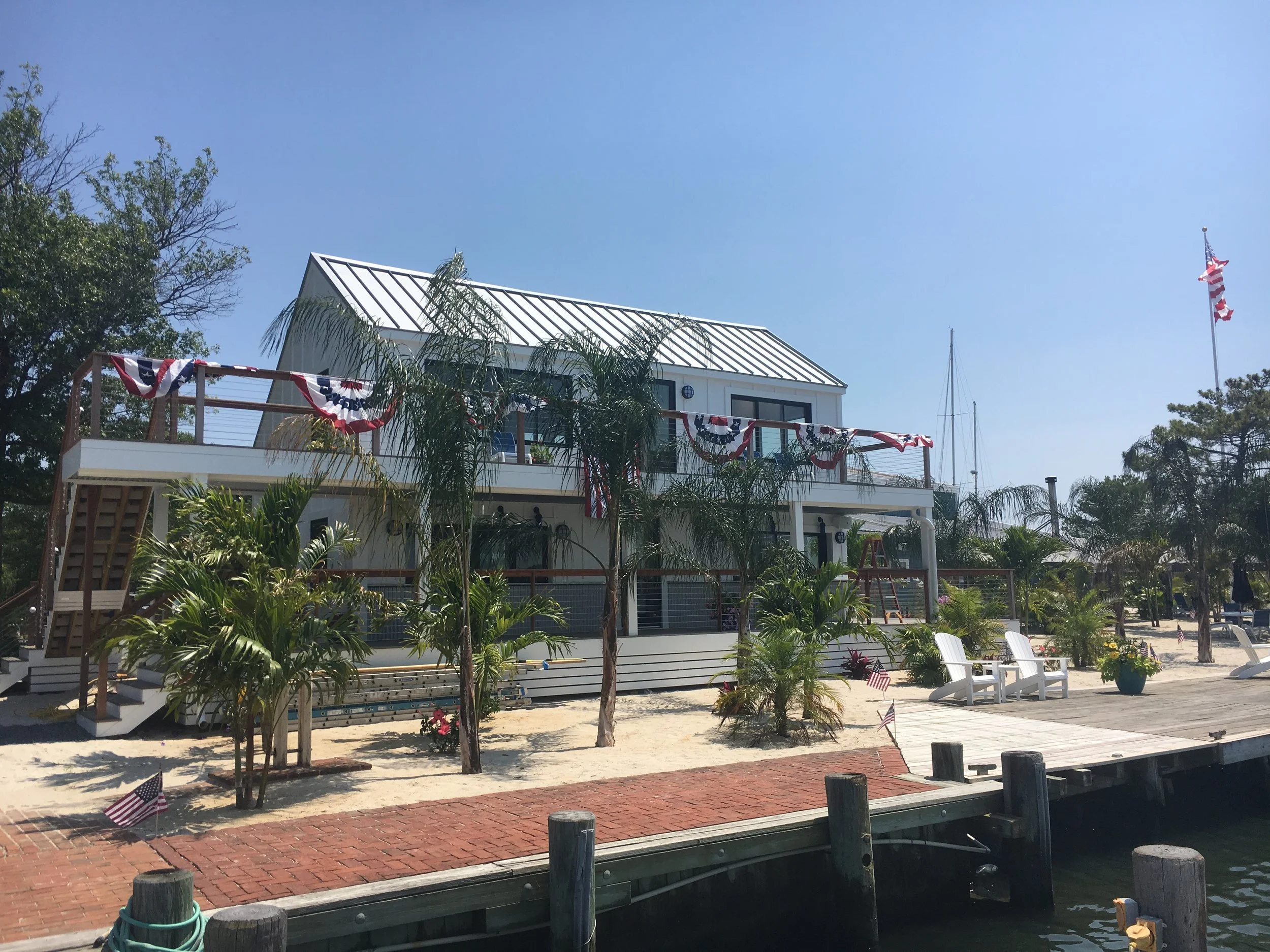 Haven Harbour South, Admirals Club