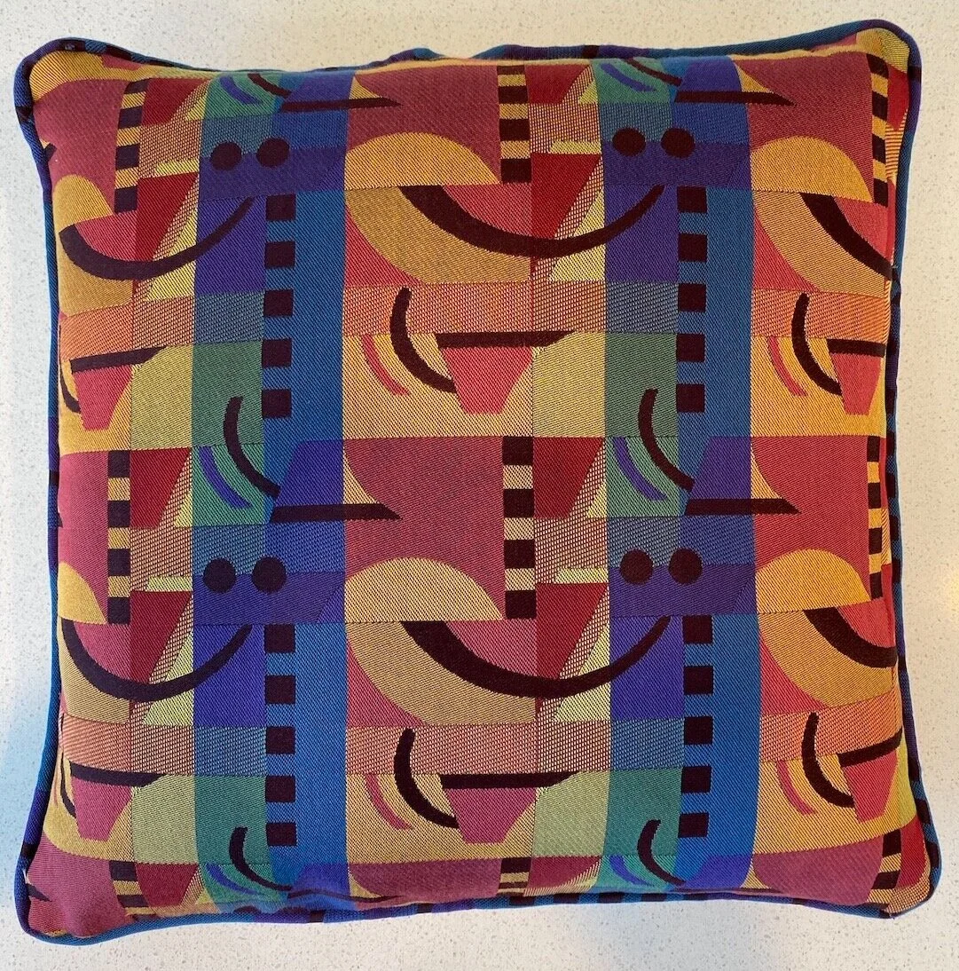 Deco Pillow 