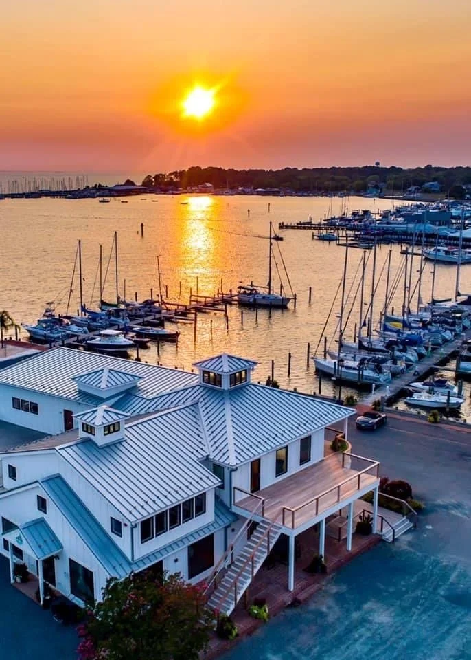 Haven Harbour South, Main Building