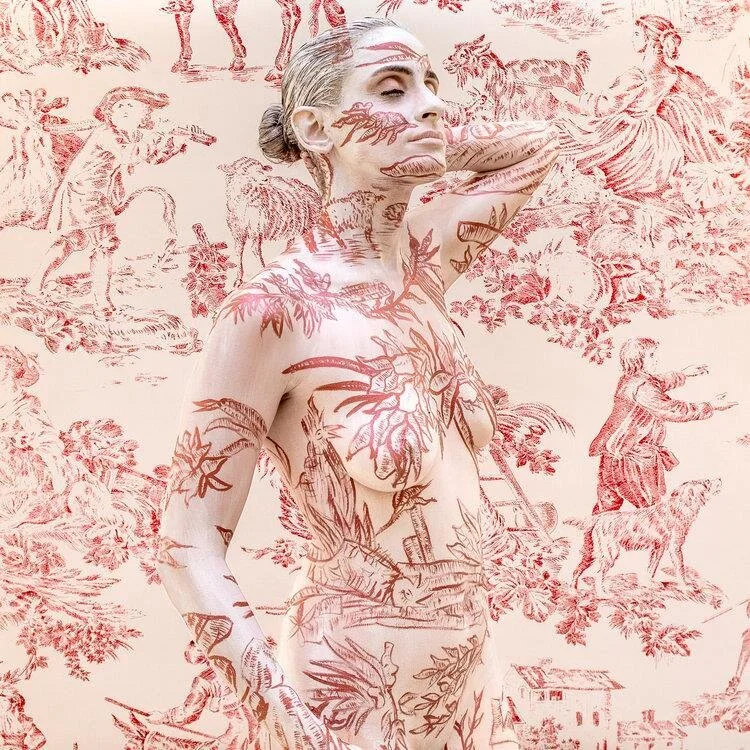 Toile du Joeuy Rouge Body Paint.jpg