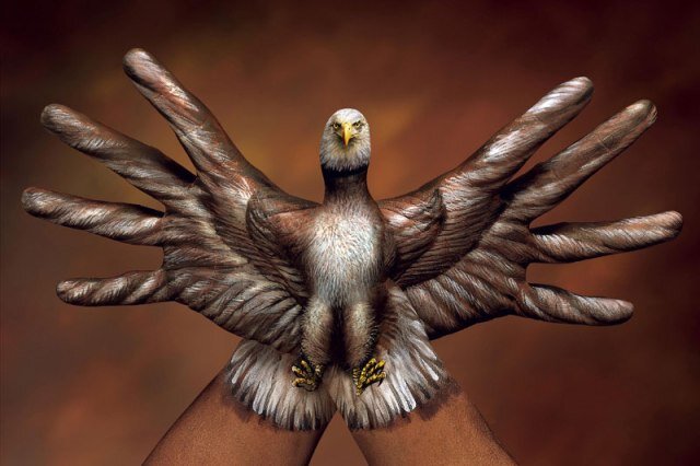 22 Masterful Body Paintings That Disguise Humans As Animals