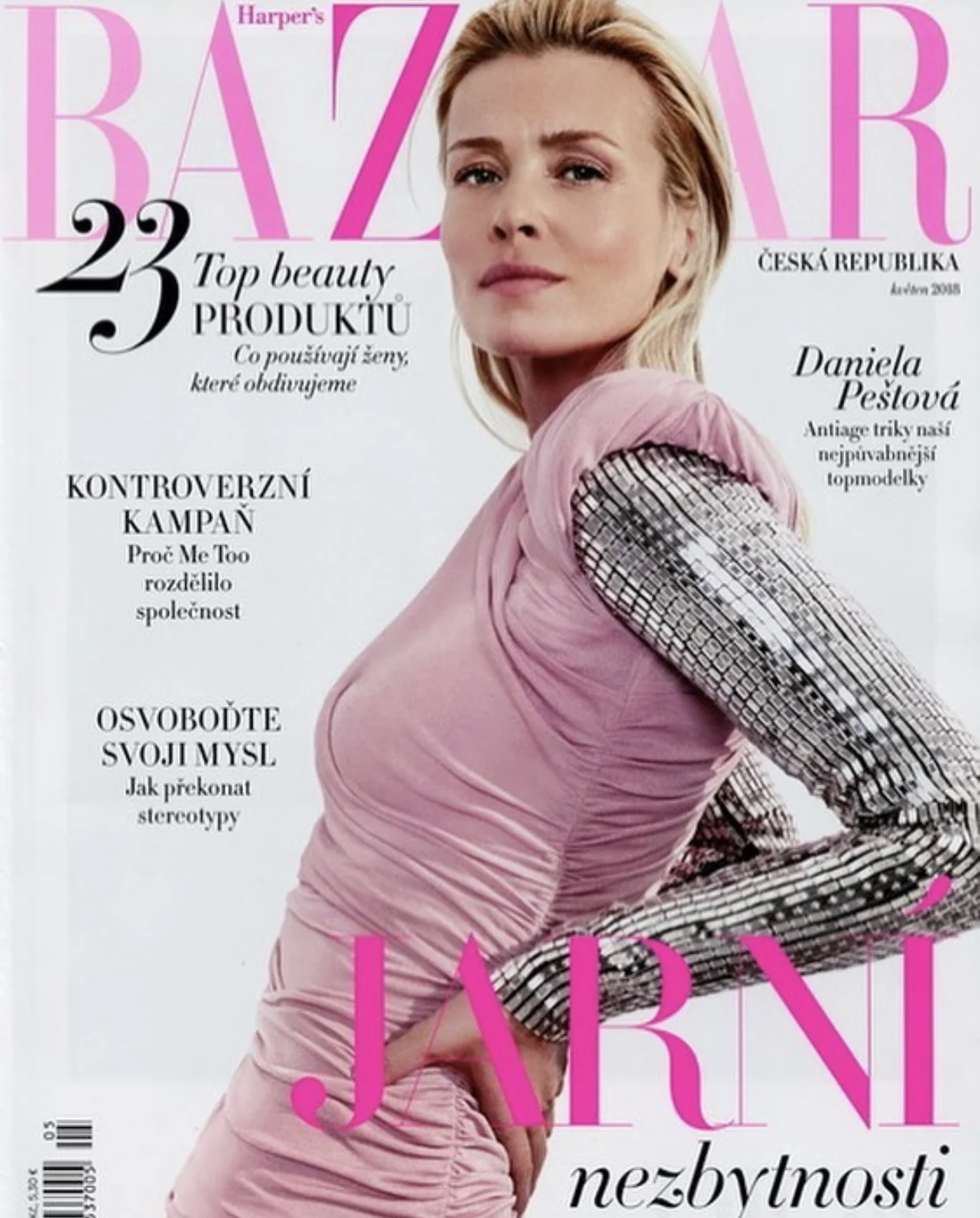 Daniela Pestova for Harper’s Bazaar CZ.