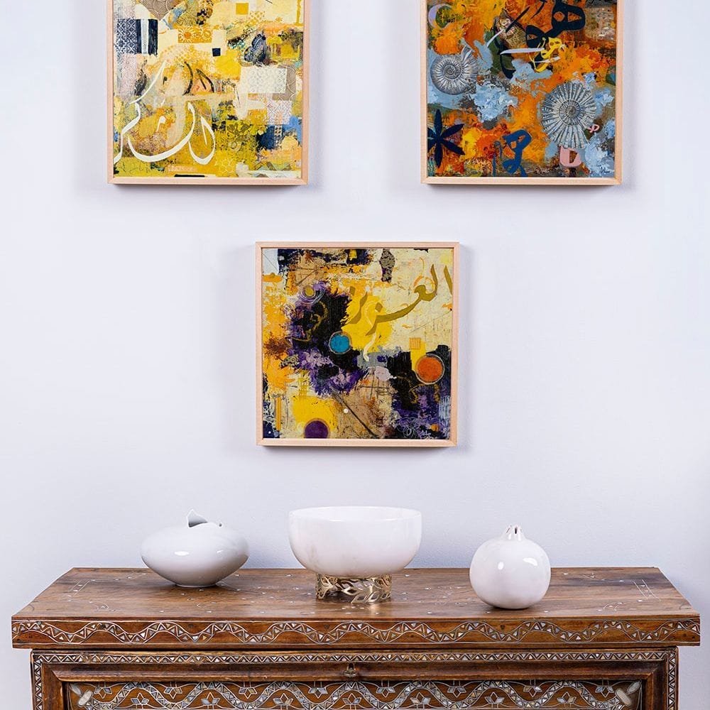 These three paintings go well together. They add a pop of colour to an oriental interior aesthetic. But they would look equally beautiful in a more contemporary setting. ⁣
⁣
Part of the Hu Art Collection - framed mixed media artworks on wood panel. ⁣