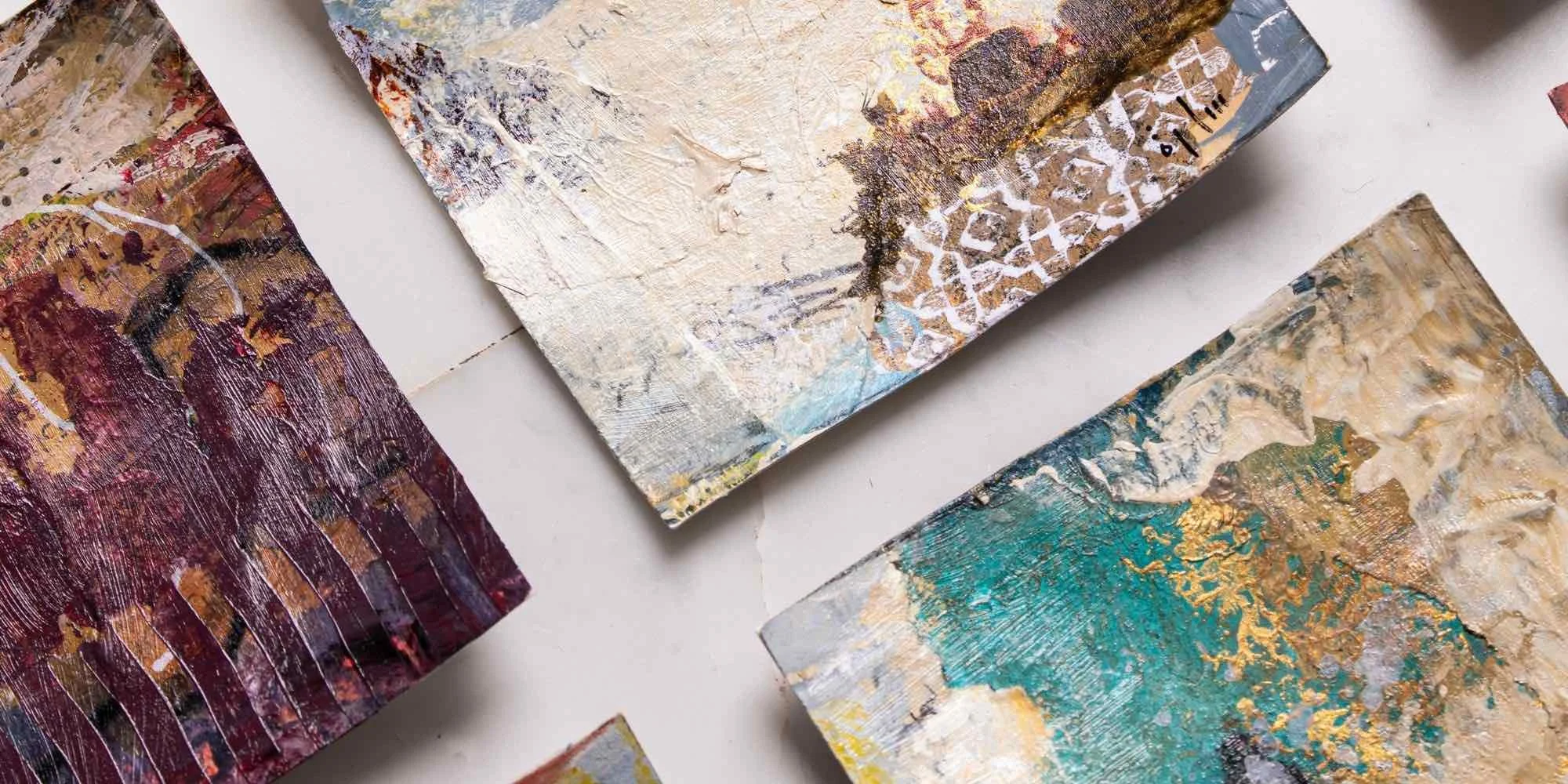 athar-miniatures-on-marble-newsletter-banner-sara-kabariti.jpeg