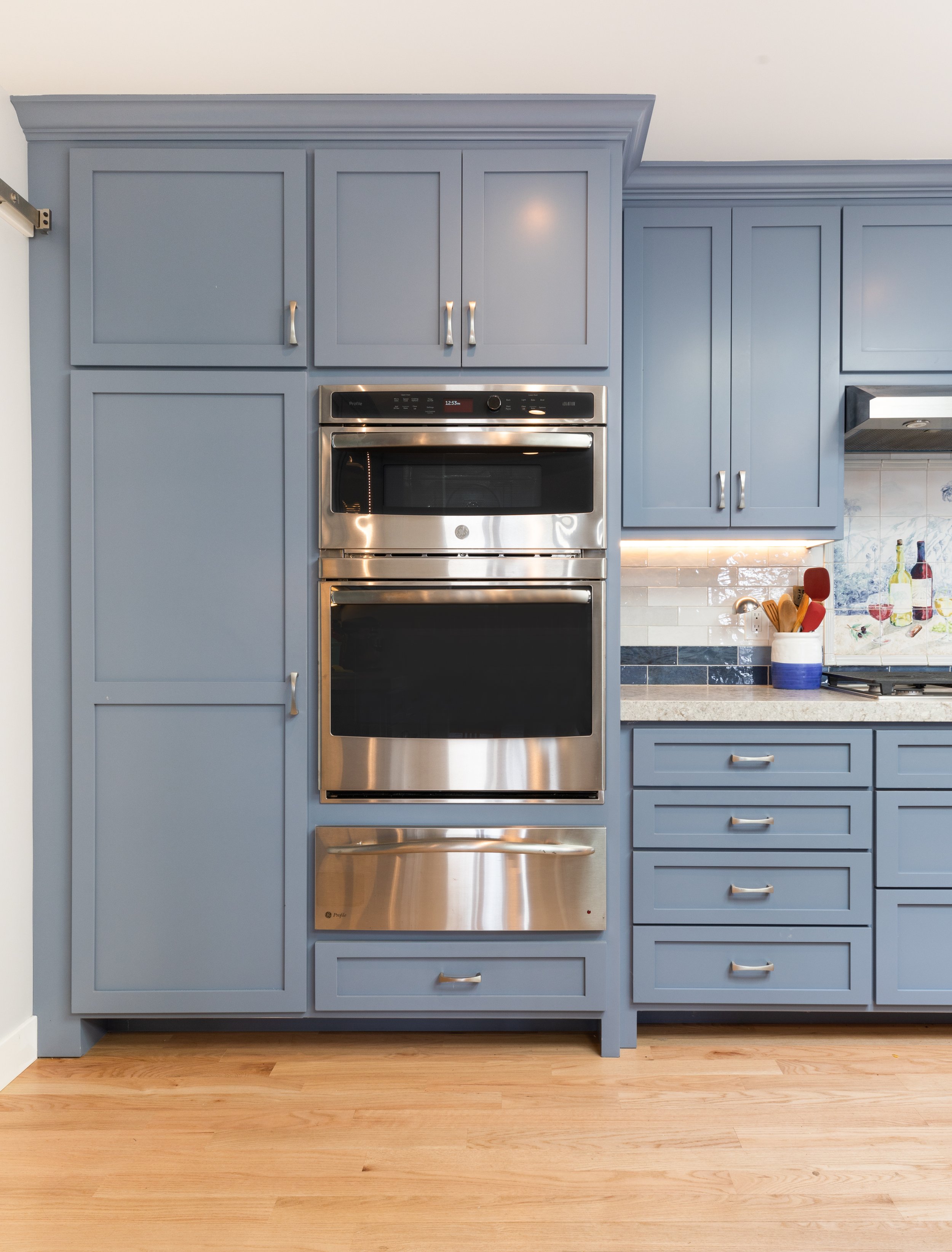 Kitchen Gallery — B & J Custom Cabinets