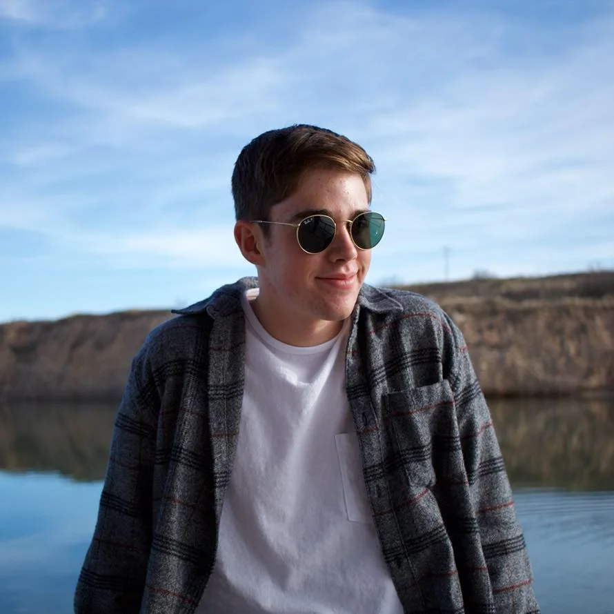 Chris Gaschen | Media Exec My job as Media Exec is to manage the creation of content that Ignite uses online, in meetings, and at events. I lead a talented media team who will be creating photos, videos, graphics, and merchandise, as well as posting to social media and working on the monthly newsletter! I am Junior majoring in architecture and minoring in business at UT! I enjoy exploring the beautiful city of Austin and creating art! Contact me at media@ignitetexas.org with any media inquiries, content ideas, or technical difficulties, and be sure to follow our social media!