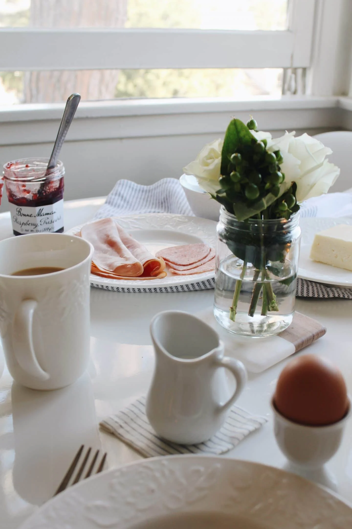 basedonbeige_norwegian_breakfast_3.jpg