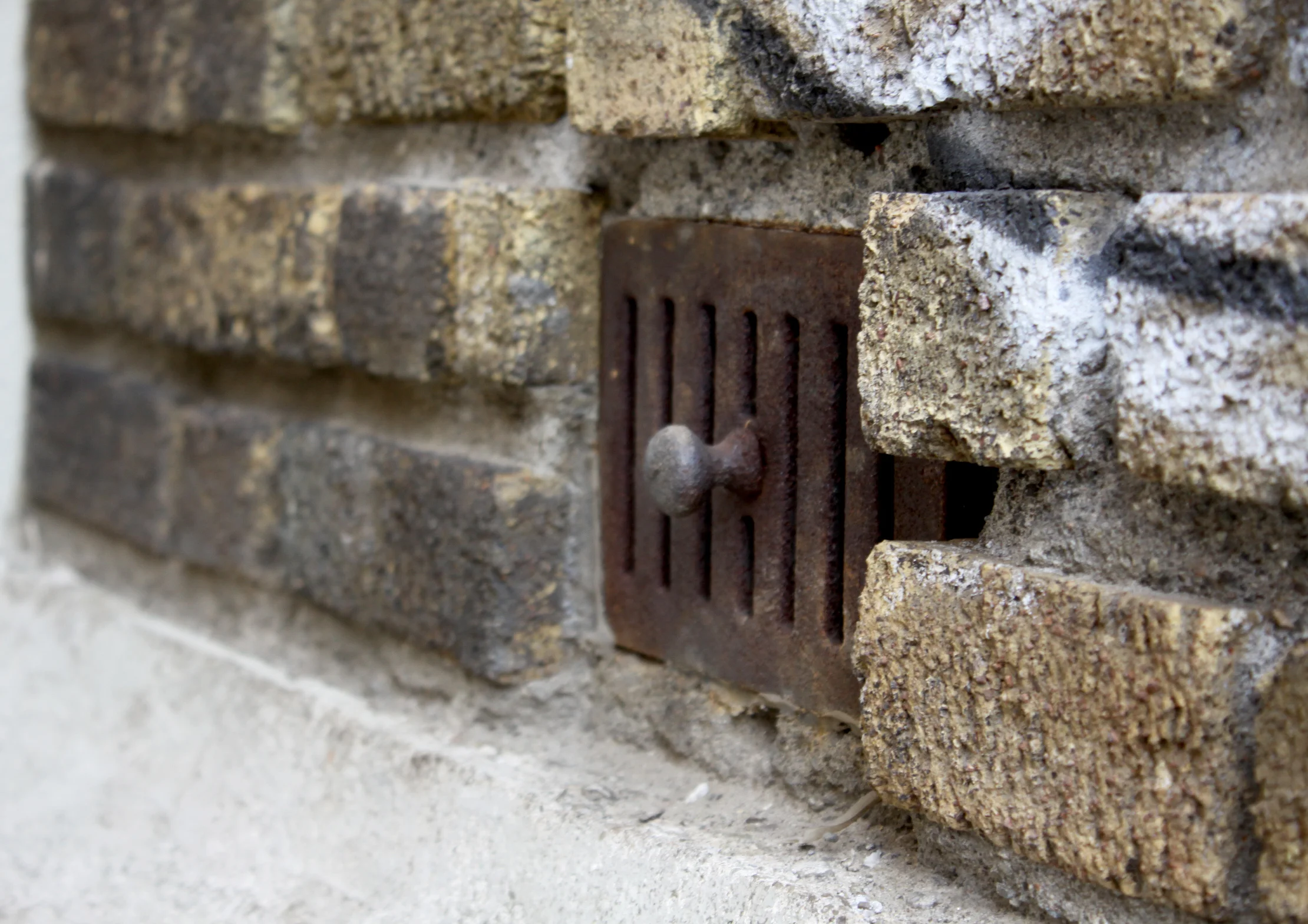 Brick wall grate.jpg