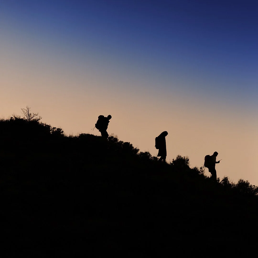 2— DEF24_13_ThreeHikers_1243_01.jpg