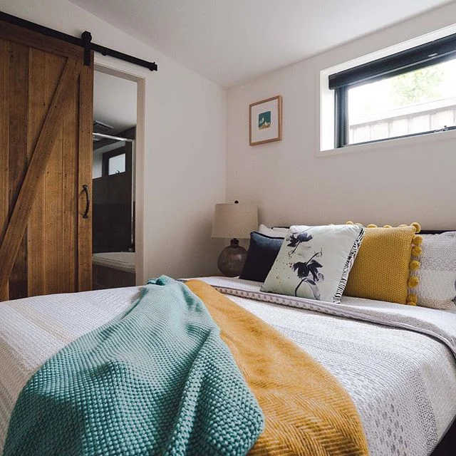 Check out our new website www.thebarnbalnarring.com.au and book your Peninsula getaway stay with us! A huge thanks to the very talented @onetoocreativeagency 
#morningtonpeninsula #accomodation #comeandstay #relaxandunwind