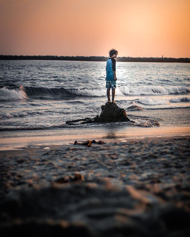 There&rsquo;s always a story behind every photograph. It&rsquo;s just the job of the writer to reveal it #writersofinstagram
#writersofig
#writerscommunity
#amwriting
#nanowrimo
#amediting
#ilovewriting
#authorlife
#writerscorner
#writerscommunity 
#