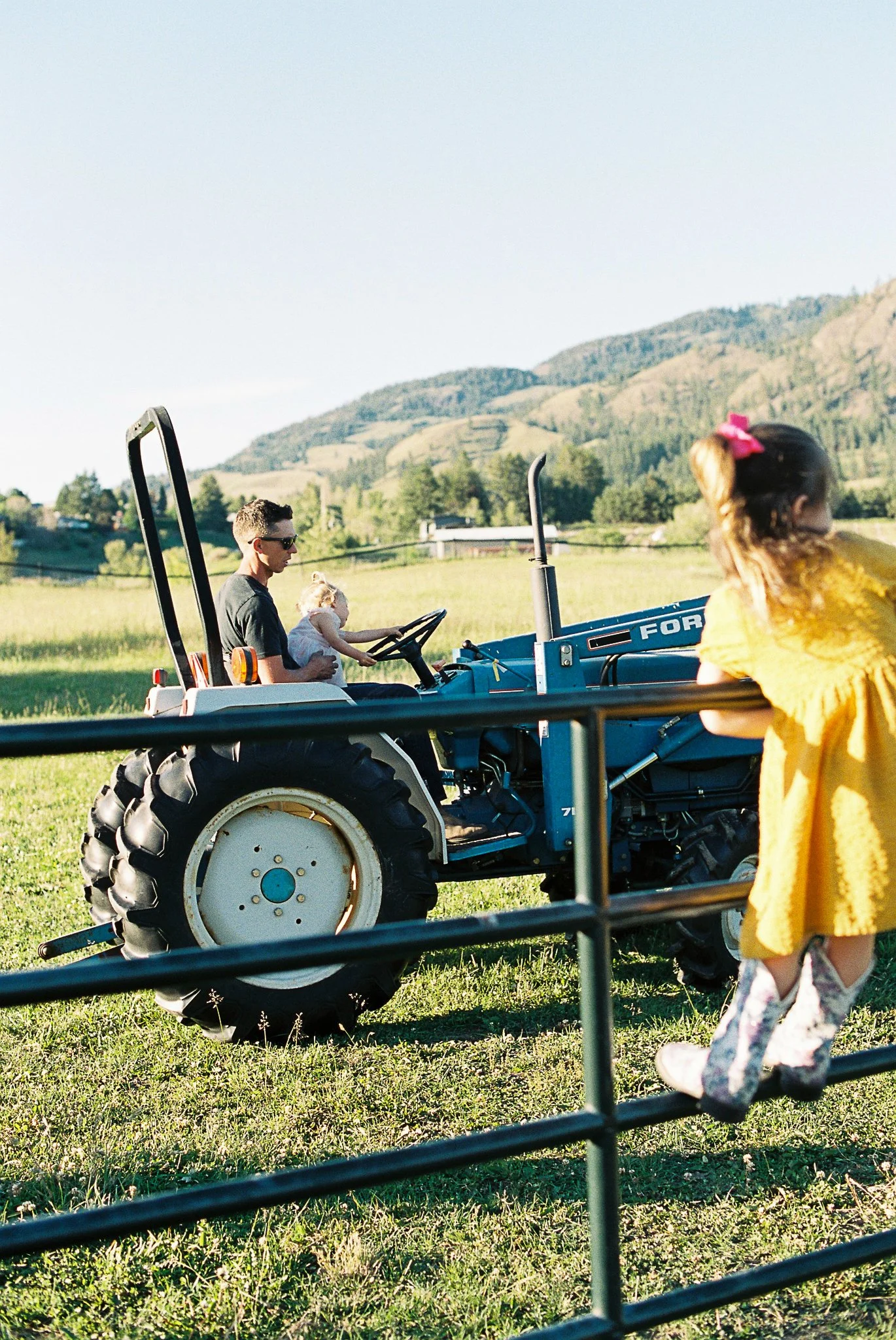 kelowna newborn family photographer184.jpg