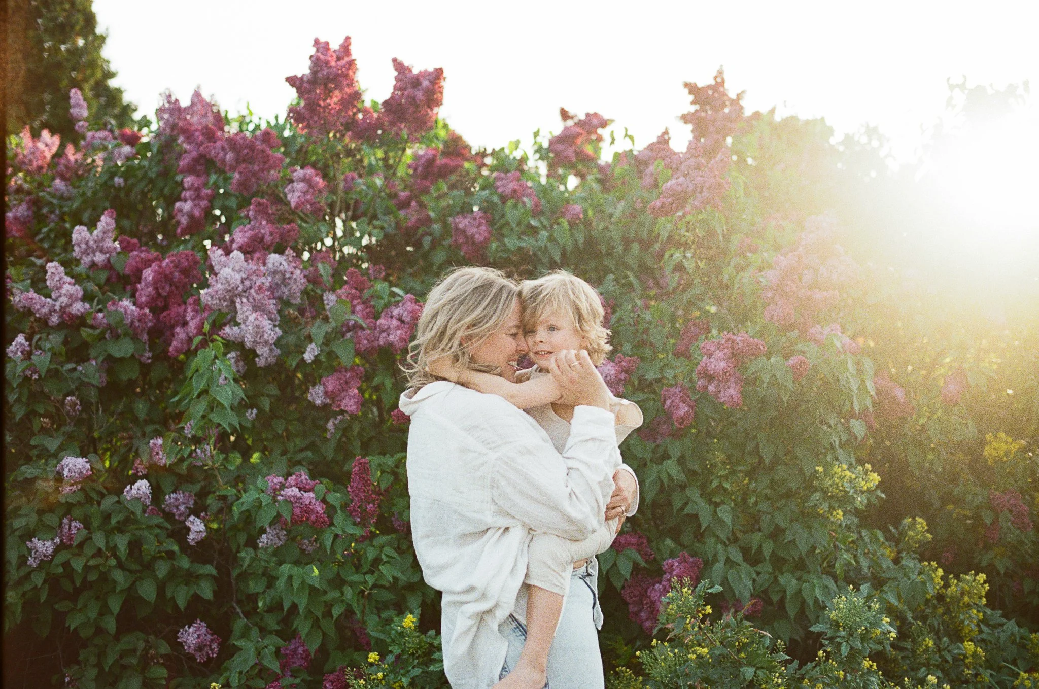 SPRING FAMILY SESSIONS IN KELOWNA
