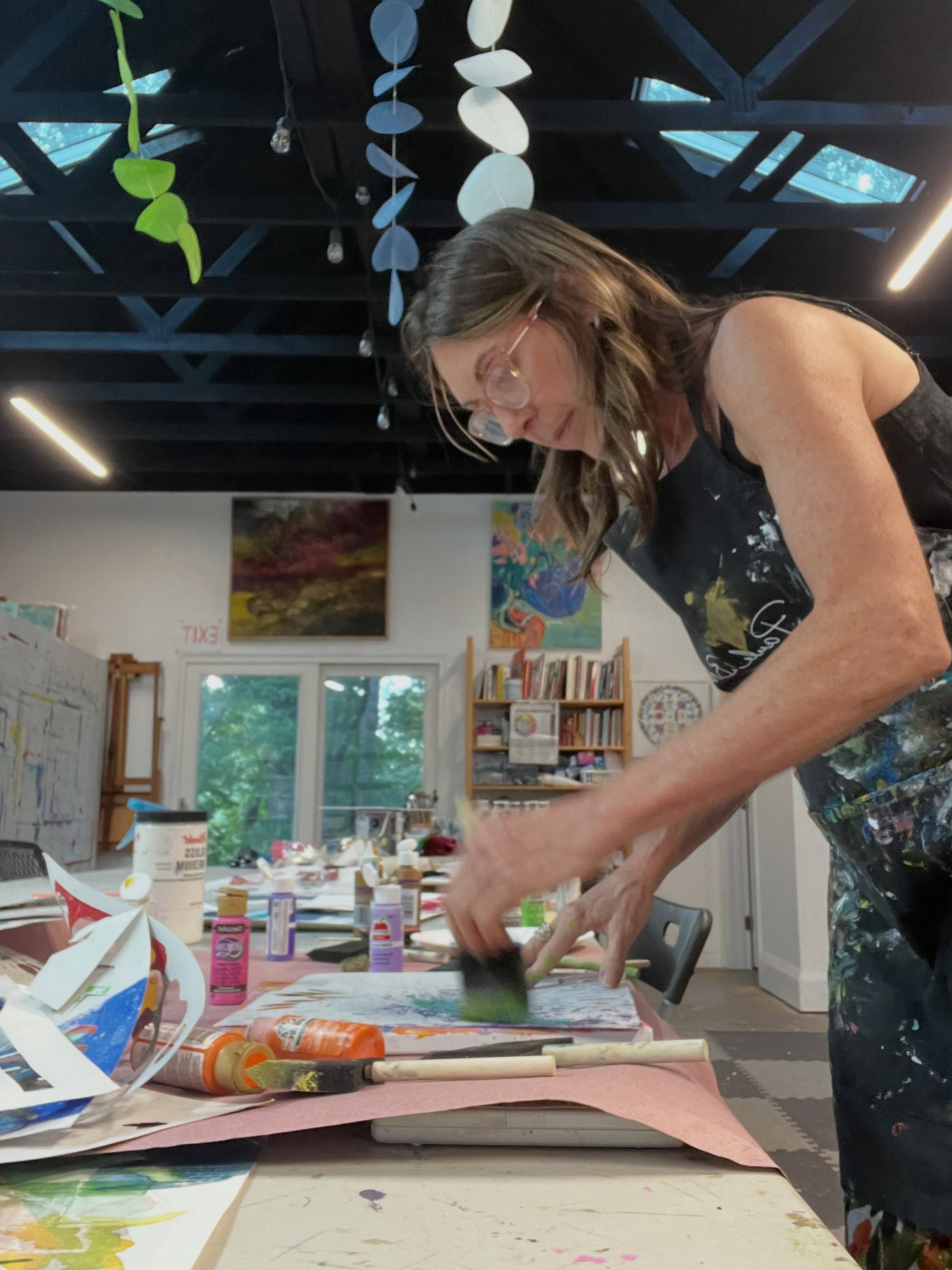 Busy busy busyyyyyyy in the studio! Having fun with lots of new art to show you soon!