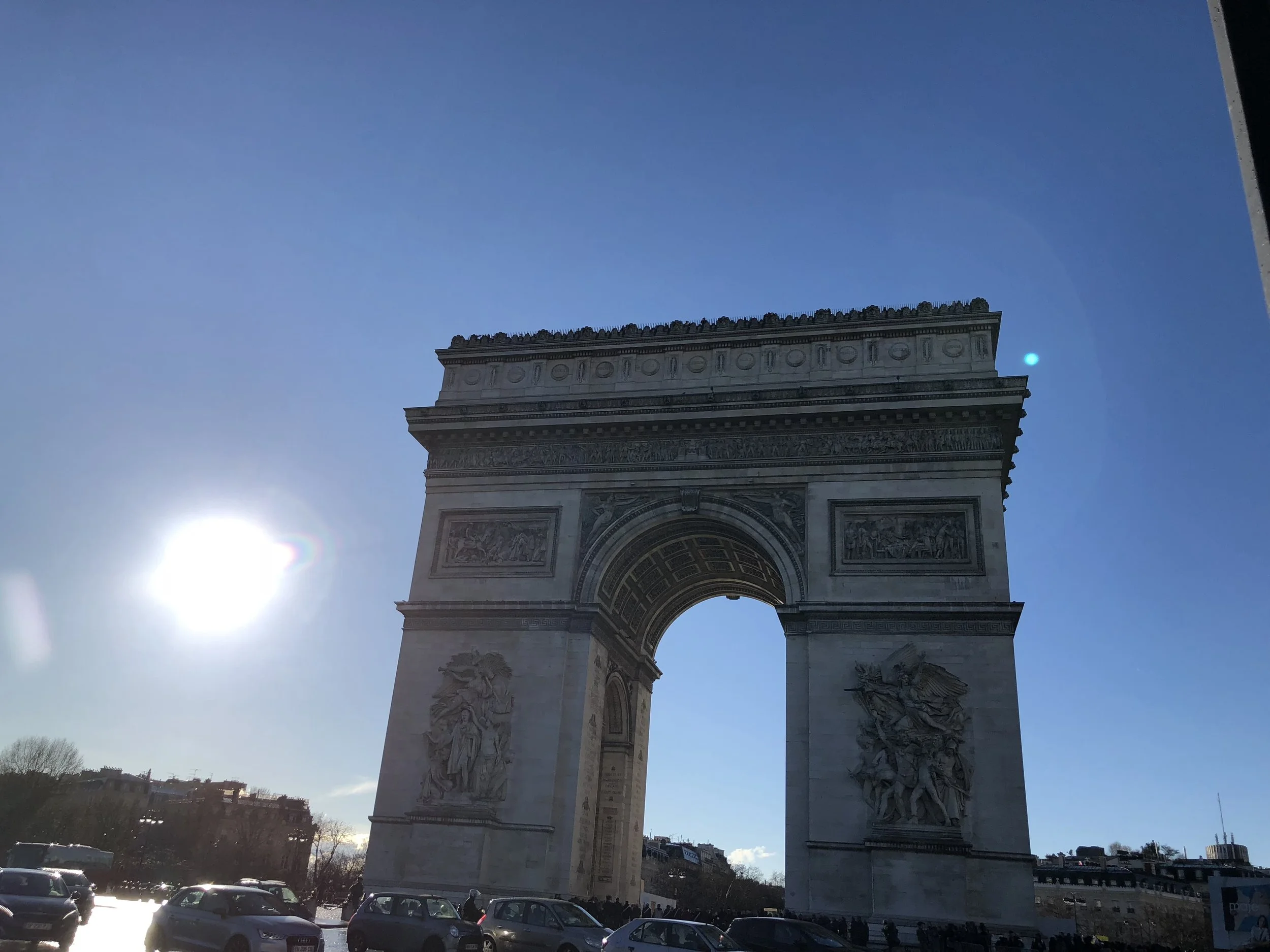 Paris_arc_de_triomphe.jpg