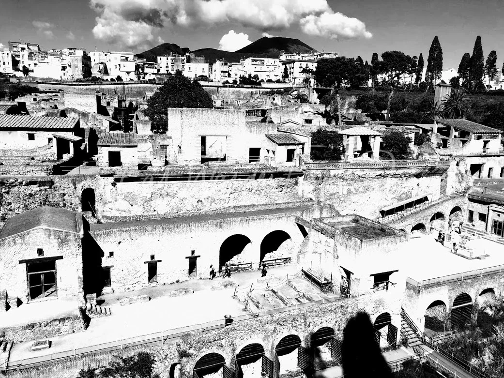 herculaneum vesuvius background.jpg