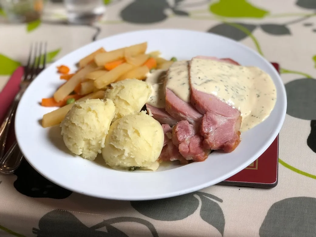 creamery bunratty bacon cabbage parsley sauce.jpg