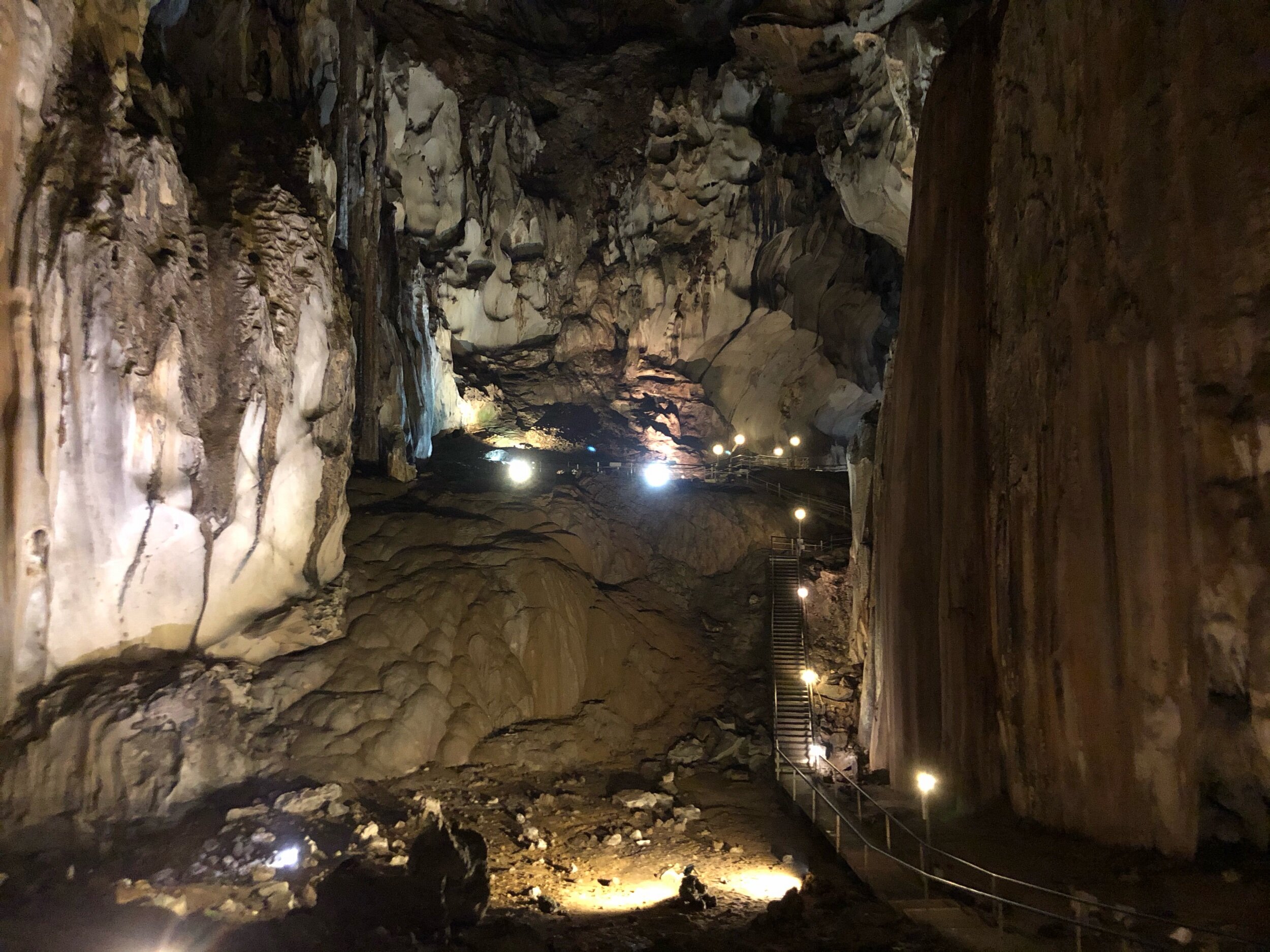 Tempurung Cave inner caves