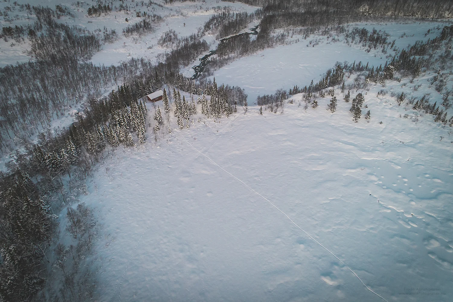 DJI_0020_web.jpg