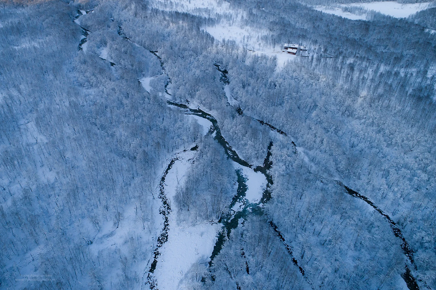 DJI_0045_web.jpg