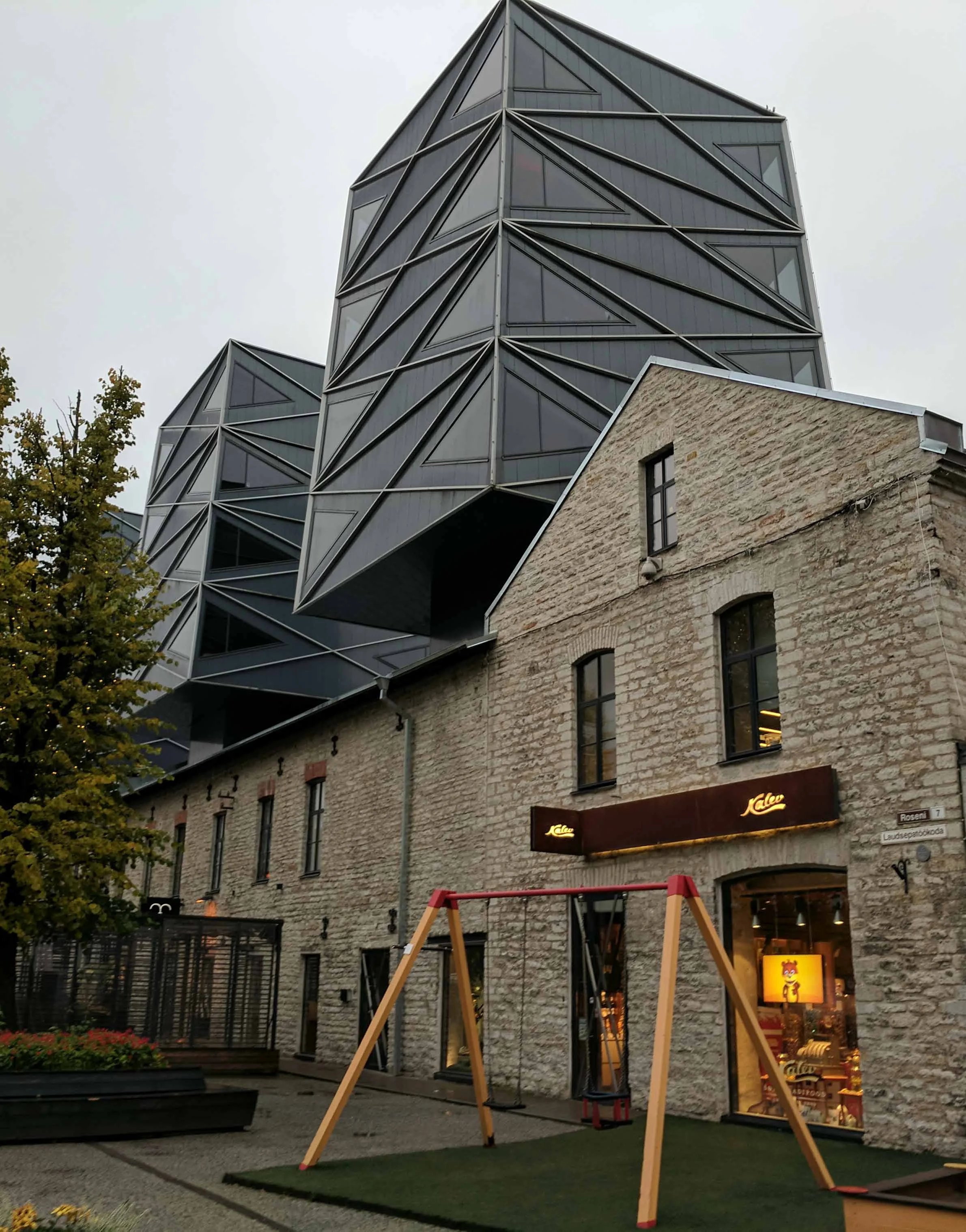 INNOVATIVE ARCHITECTURE