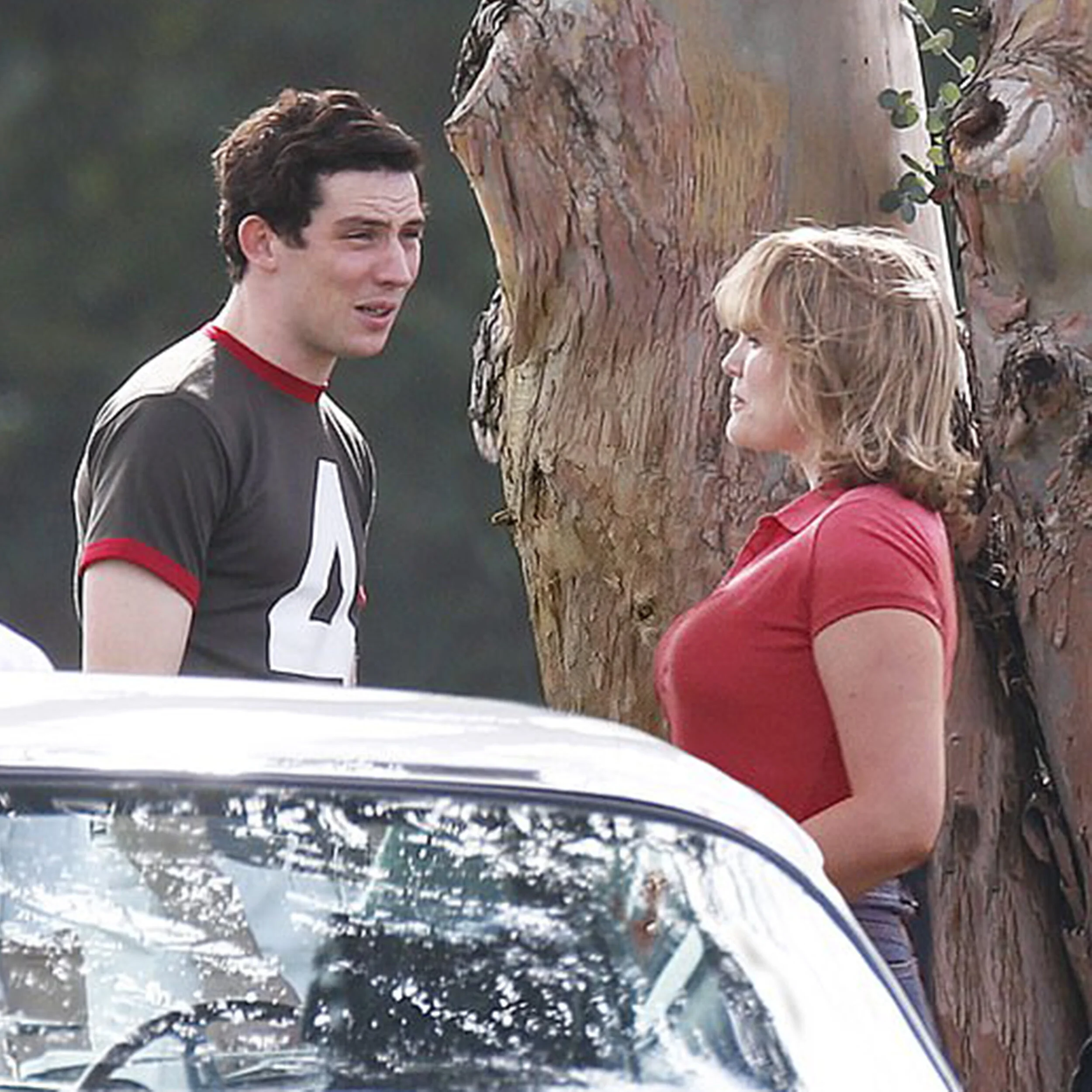 THE CROWN ICONIC IMAGE