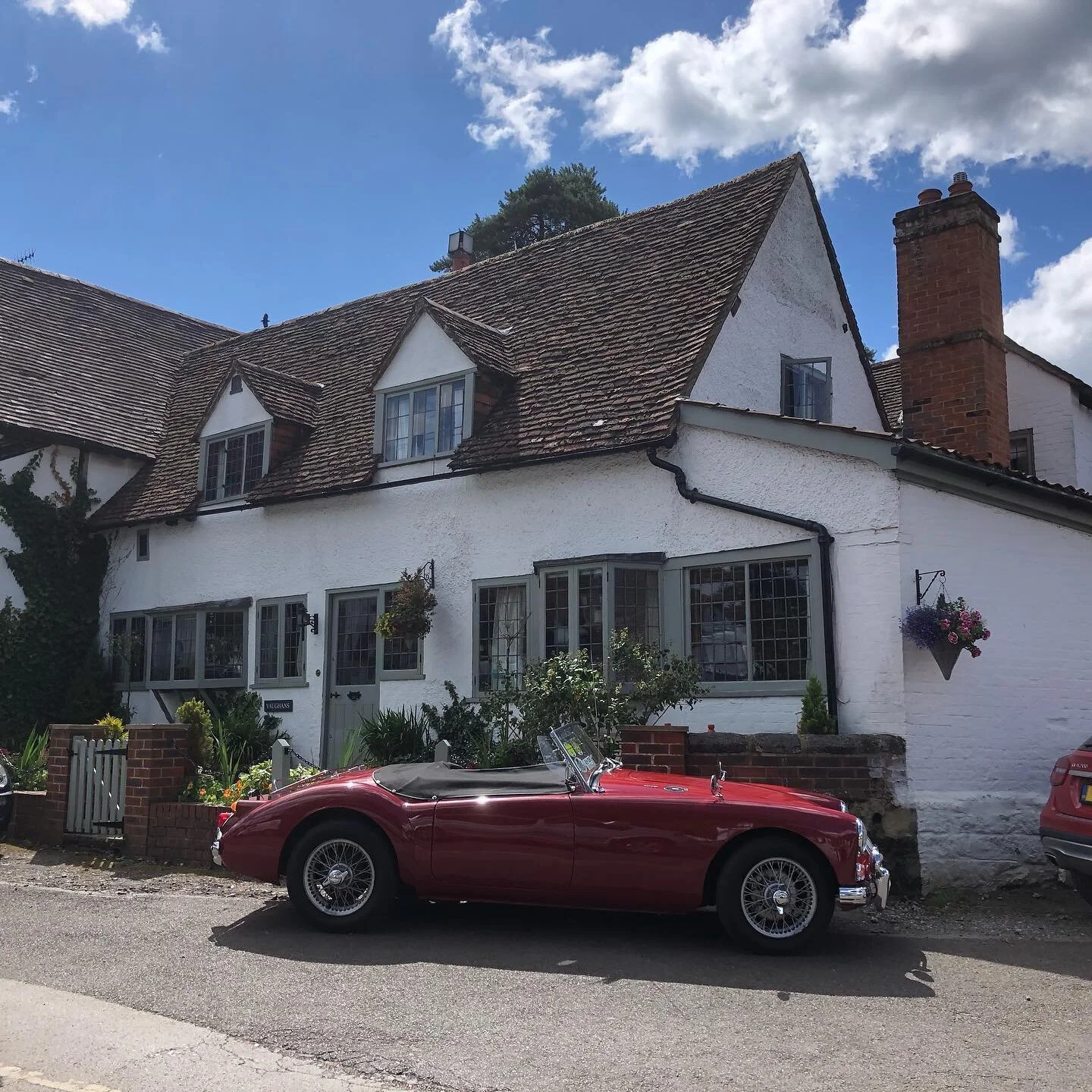 Vaughans B & B Shere, Surrey Luxury Bed and breakfast Shere near