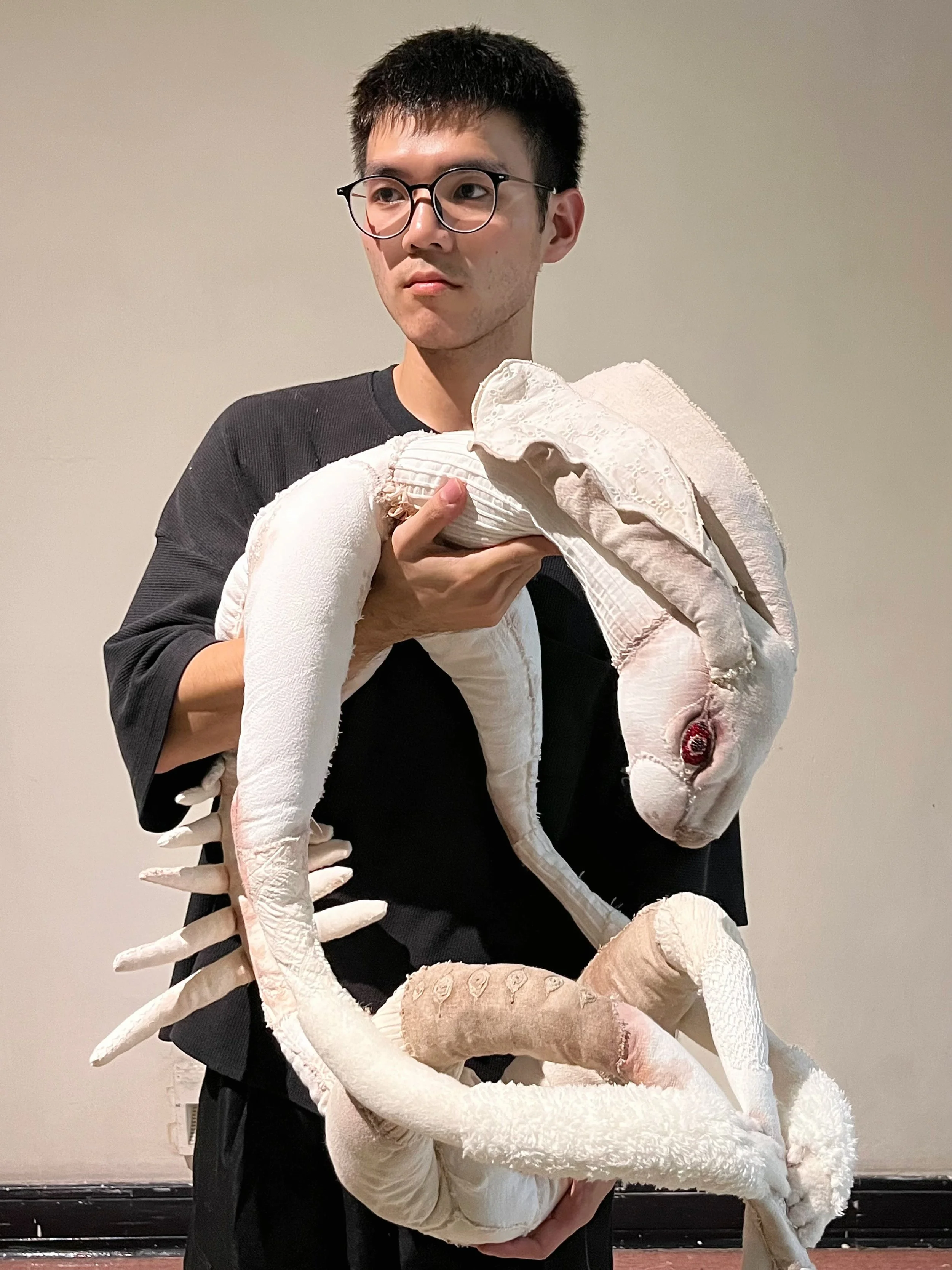 Guan Ting Hou - Directory 2025 — Al-Tiba9 Contemporary Art