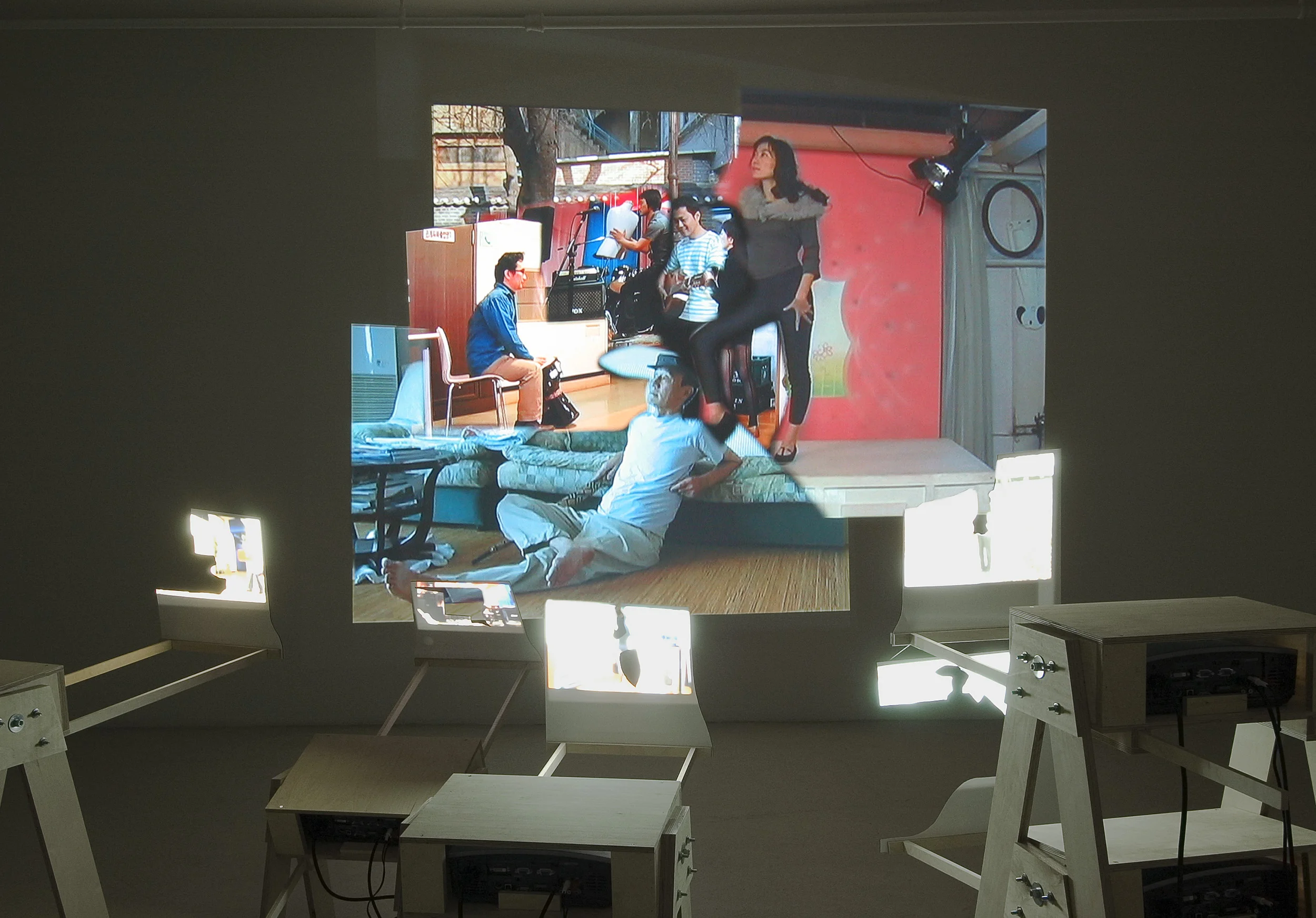 Cuba Still (Remake) , detail of installation at Gallery B-312, Montreal, 2005. (photo credit Guy l'Heureux)