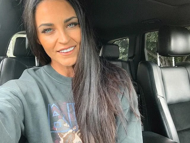 What a whirl wind 48hrs🌪
Shutting the doors to my business &amp; 
creating/launching a whole new virtual program for our members.

Let&rsquo;s be real...Its been overwhelming AF &amp; far from all smiles...But we all just have to adapt, respond quic