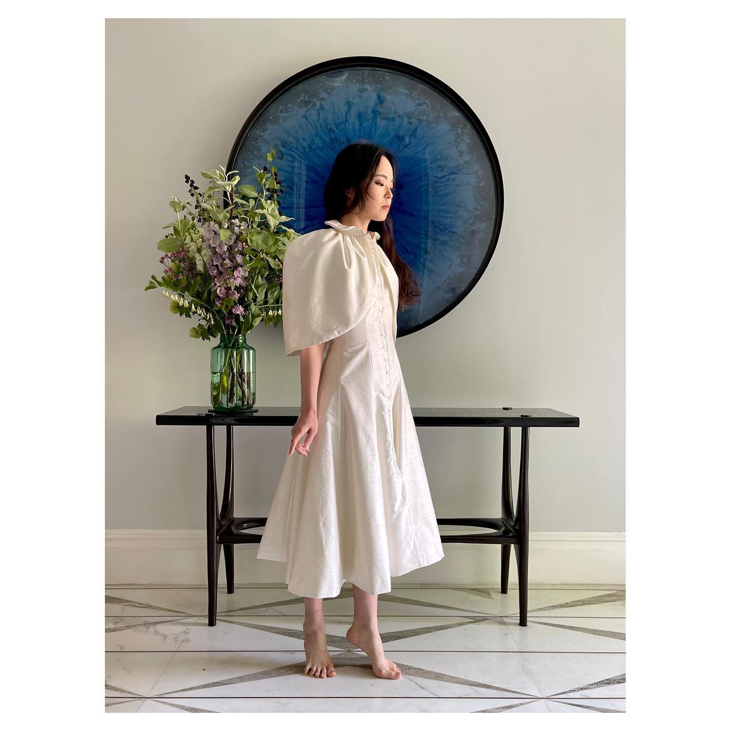 Beautiful soft raw silk wedding outfit with attached cape and ruffle collar

#weddingoutfit #civilwedding #gainsbourgatelier #contemporarycouture