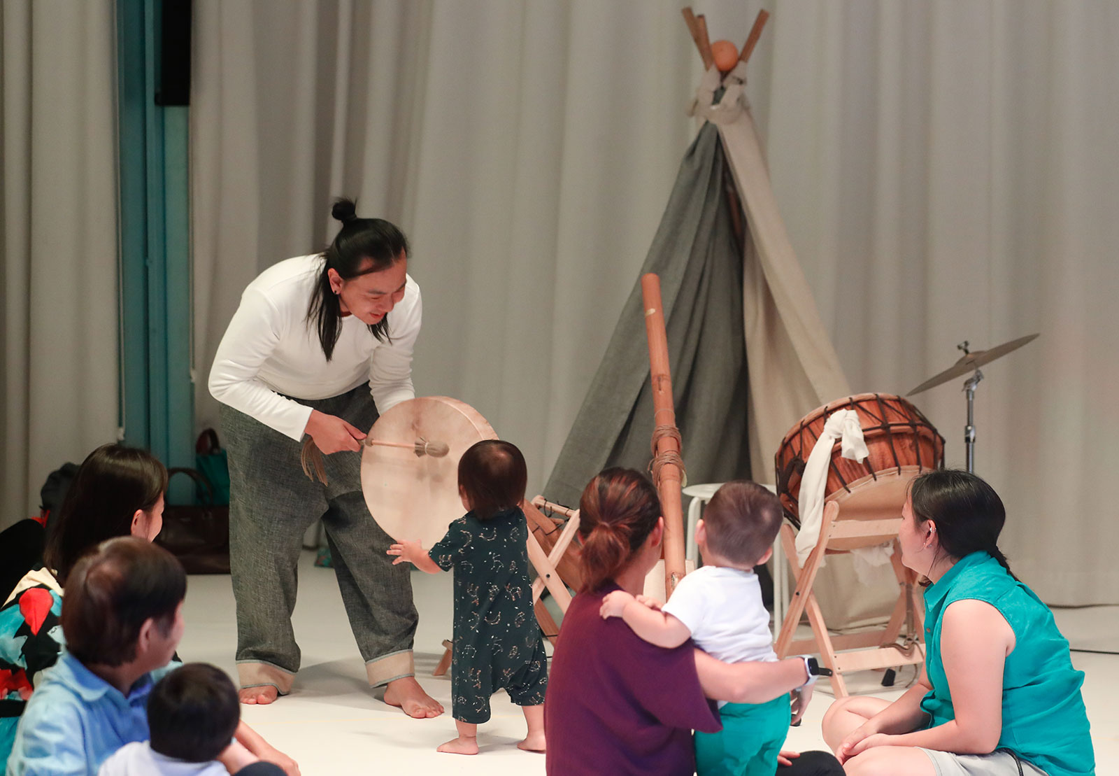 Photo from a performance of Nadam at The Artground