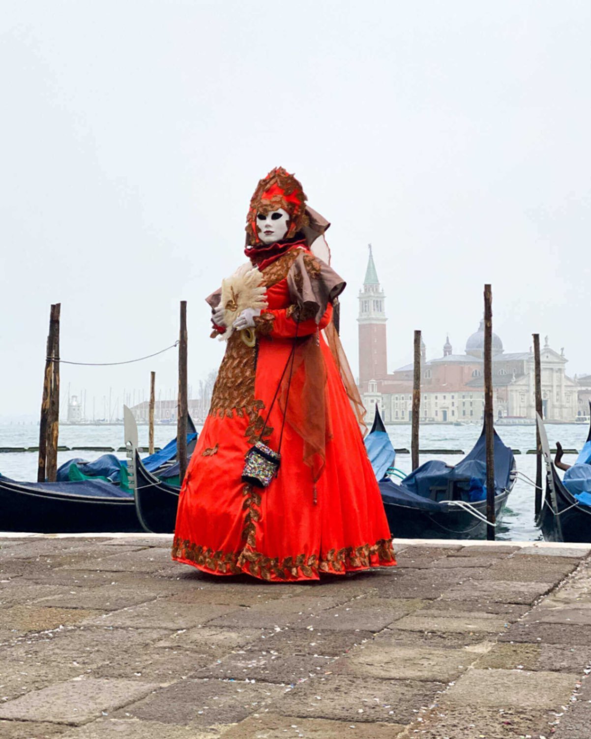 lady in red karneval venezia
